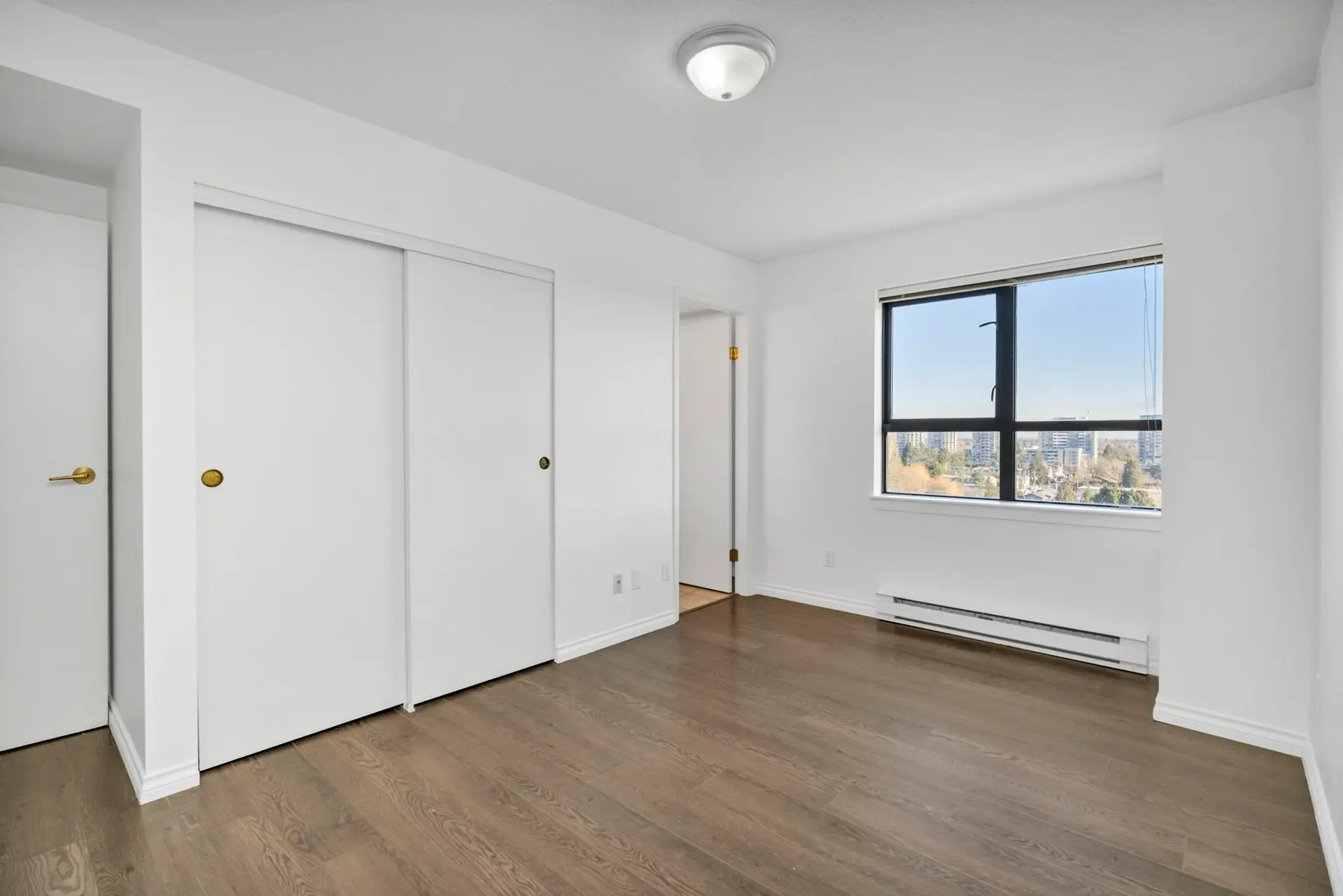 #1106 6611 Cooney Road - Image 12