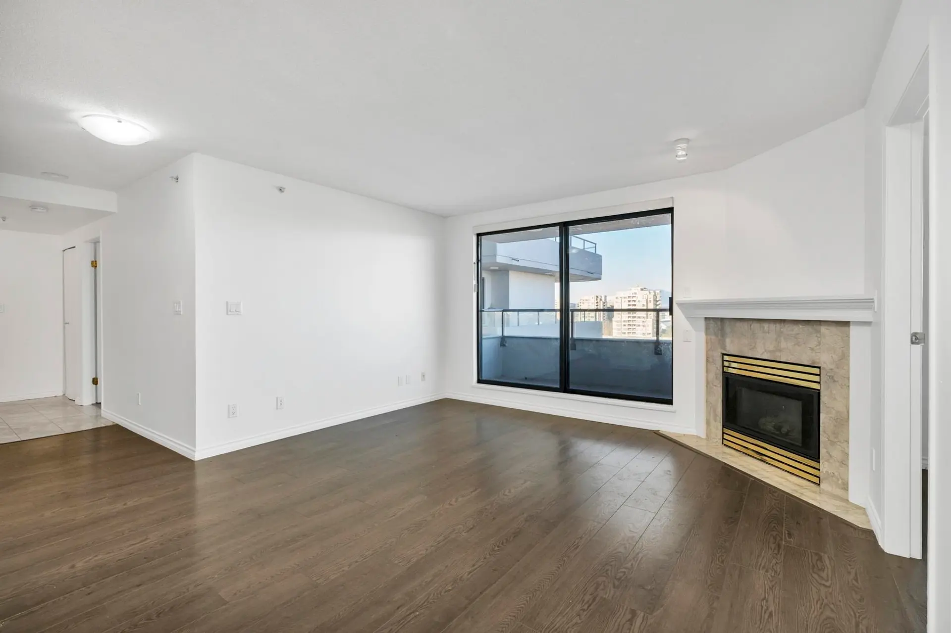 #1106 6611 Cooney Road - Image 8