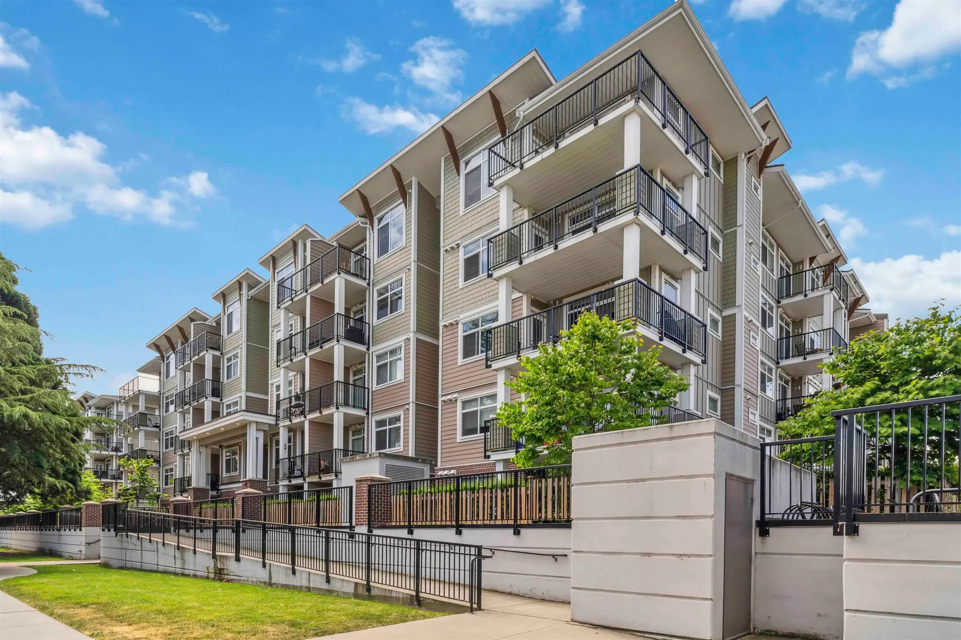 Property at #419 20686 Eastleigh Crescent, Langley, BC