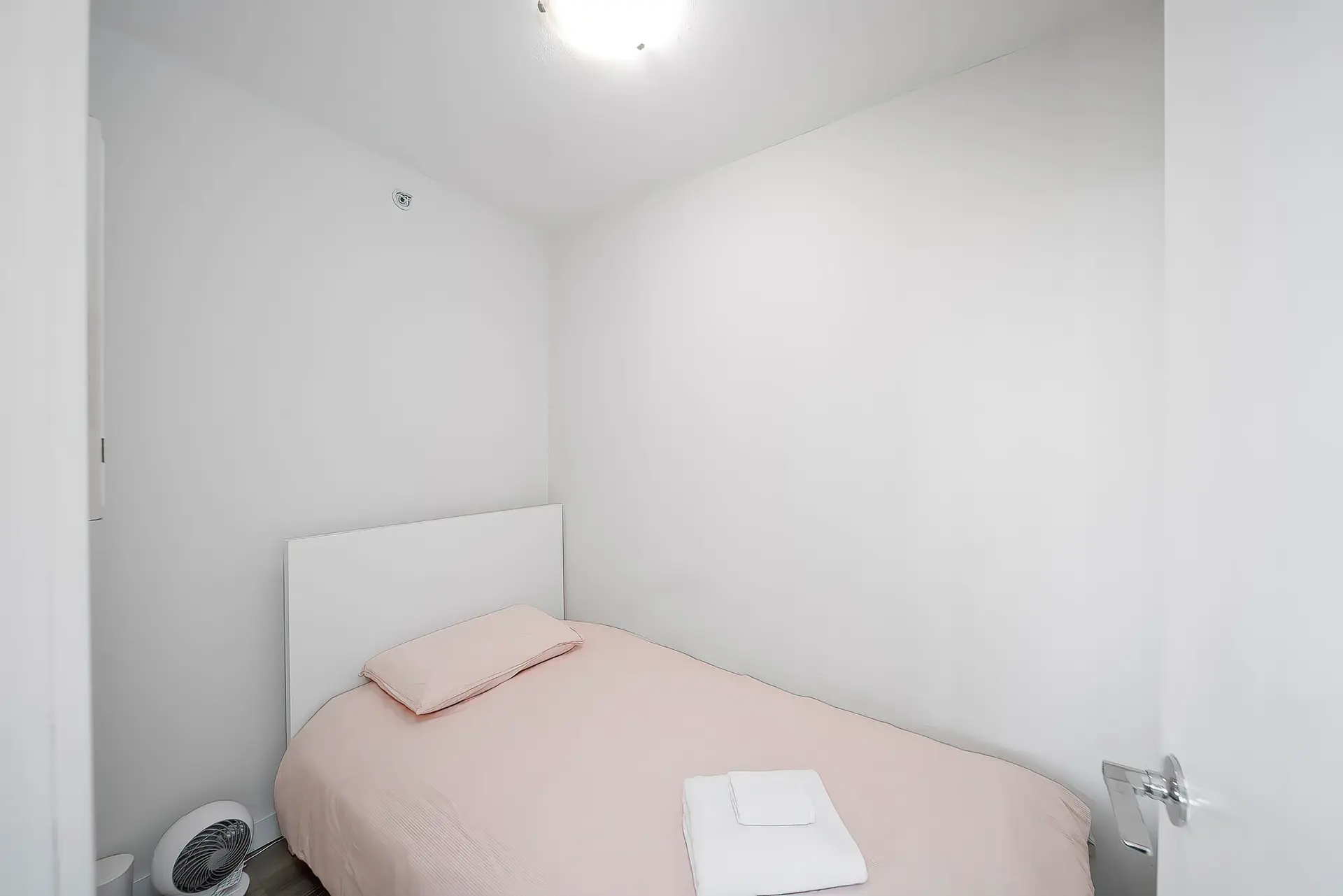 #1102 58 Keefer Place - Image 11