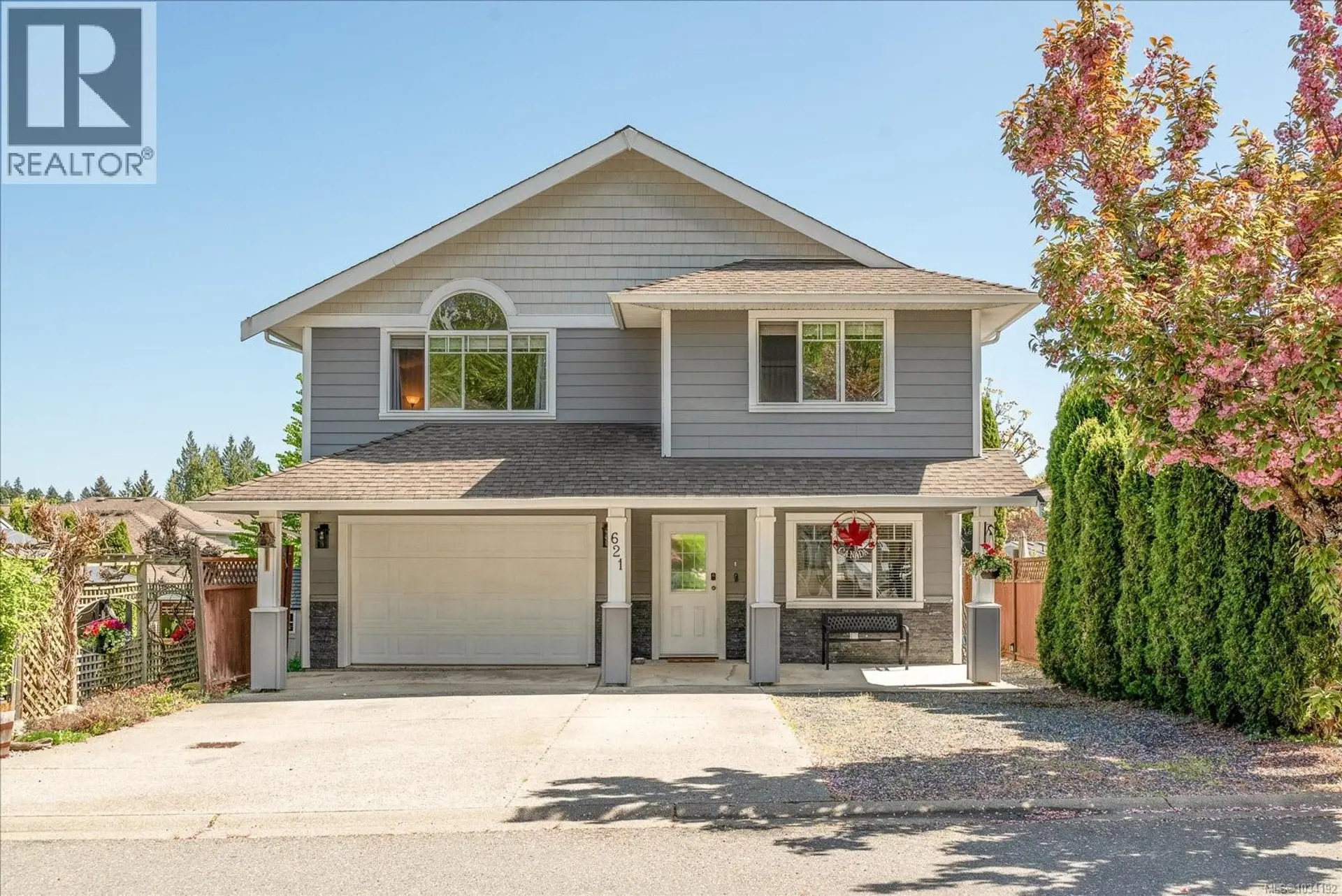 Property at 621 Oakwood Rd, Ladysmith, BC