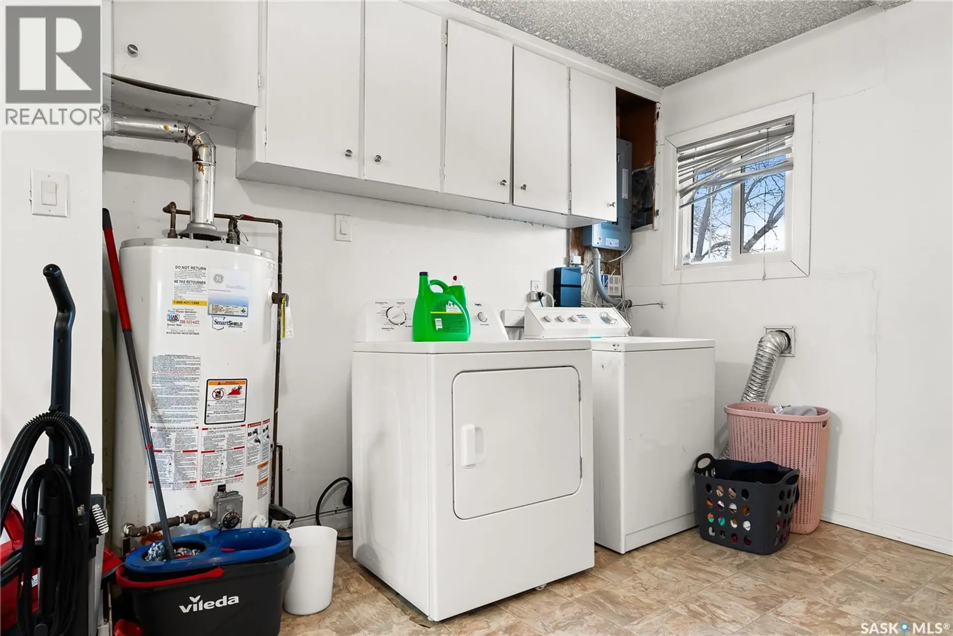 1561 Regent STREET - Image 11