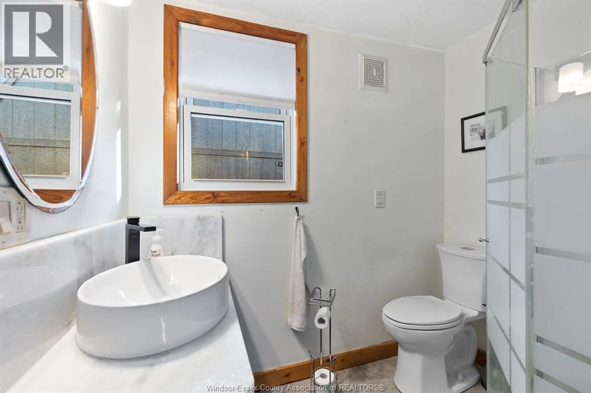 125 CRYSTAL LANE - Image 4