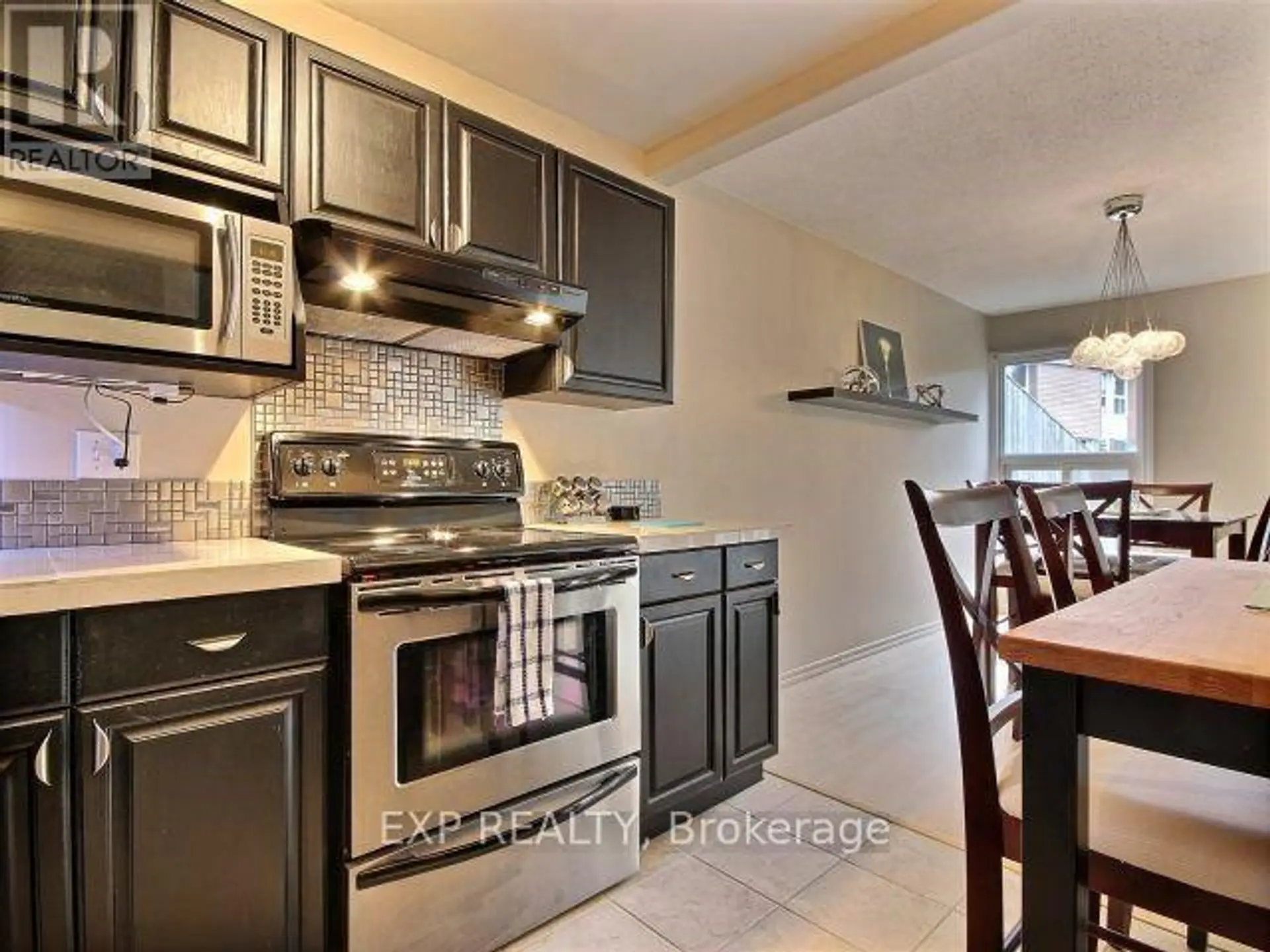 #29 3415 UPLANDS DRIVE - Image 8