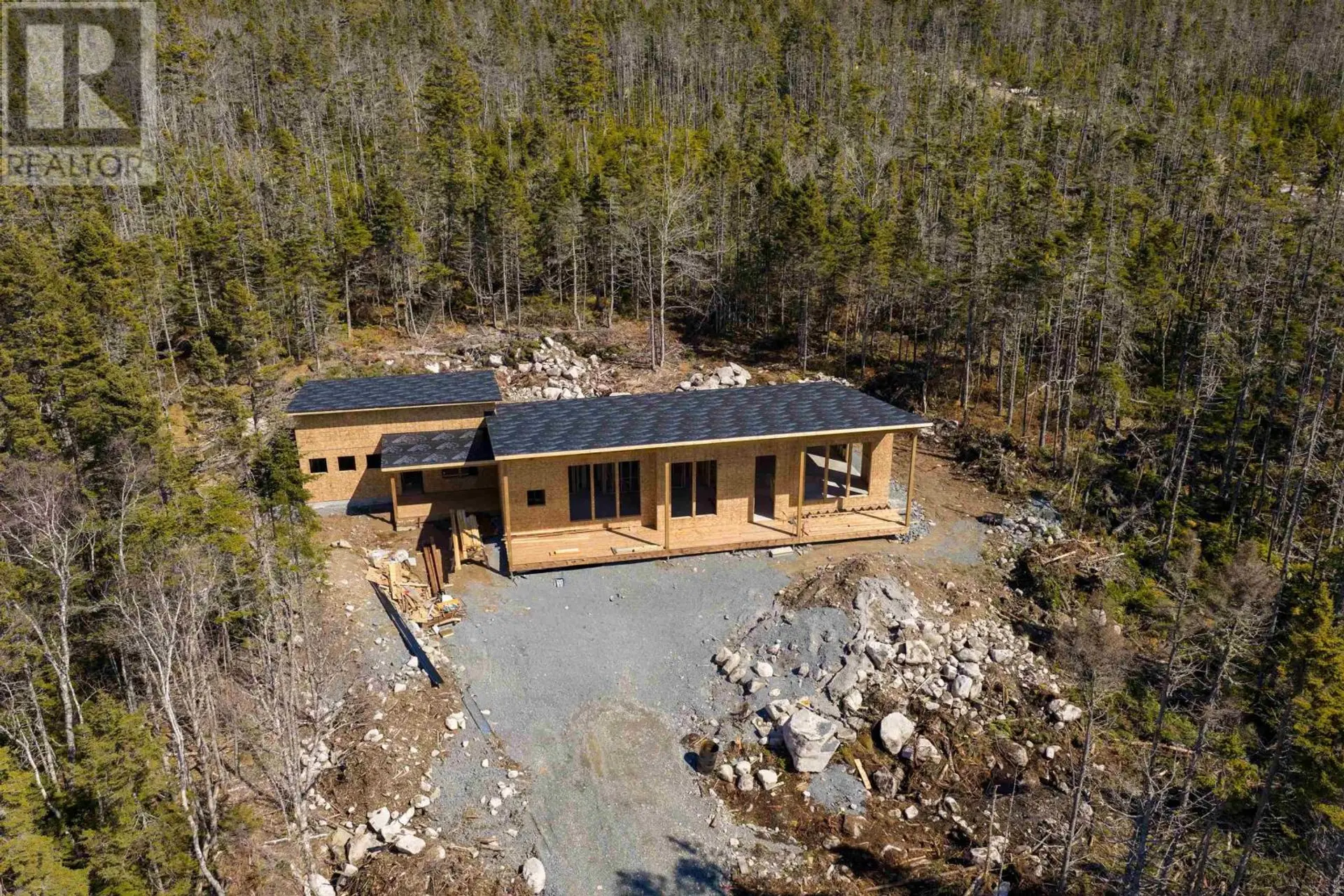 9241 Peggys Cove Road - Image 10
