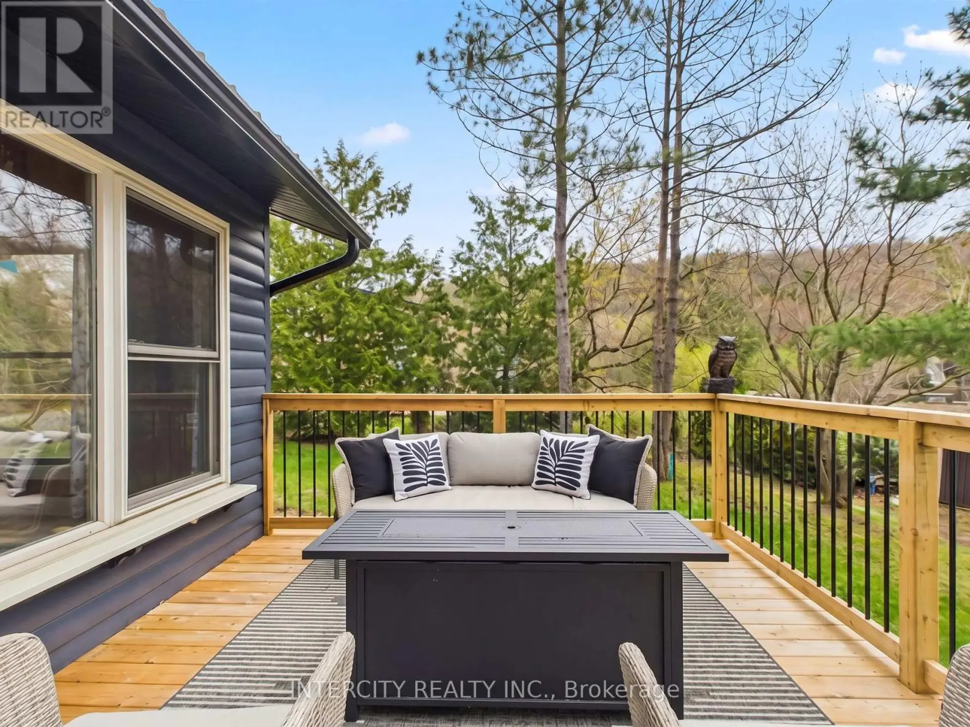 #3 1052 COVE ROAD - Image 3