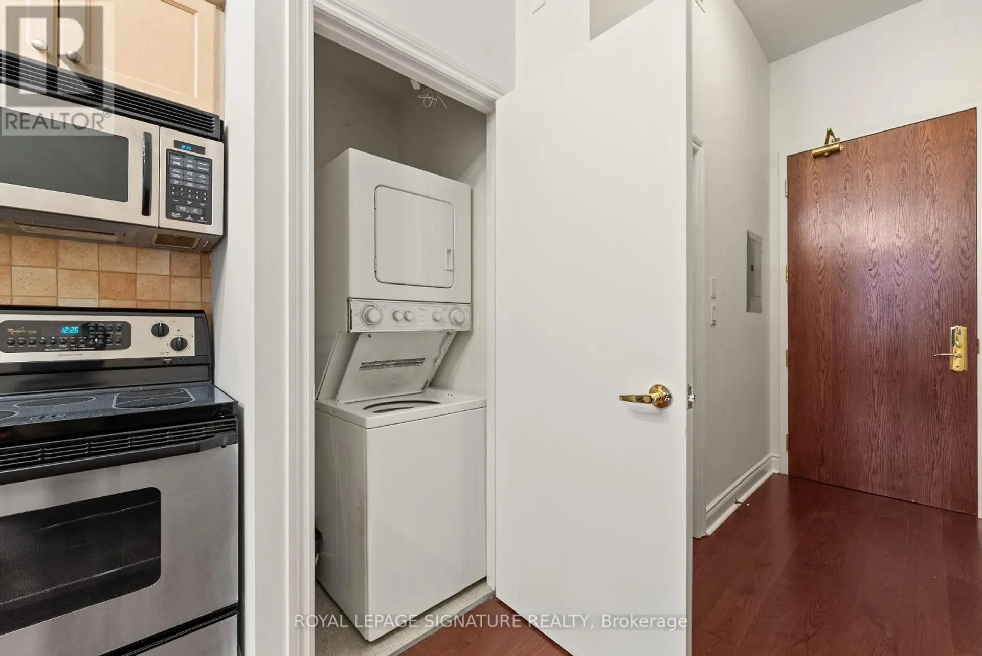 #303 73 RICHMOND STREET W - Image 14