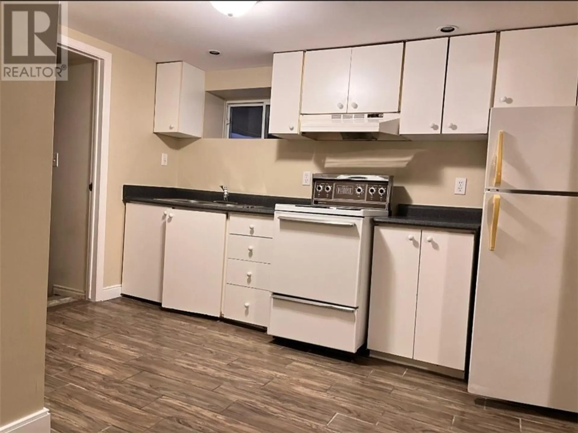 144 STANLEY - Image 6