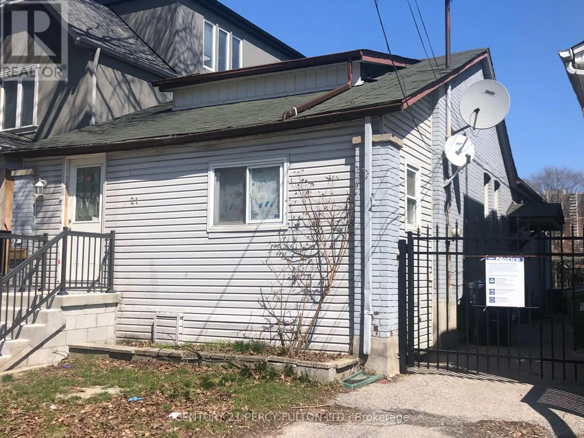 21 EASTDALE AVENUE - Image 2