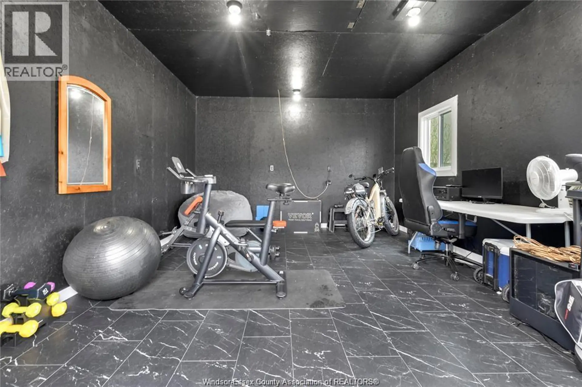 329 PARKSIDE DRIVE - Image 12