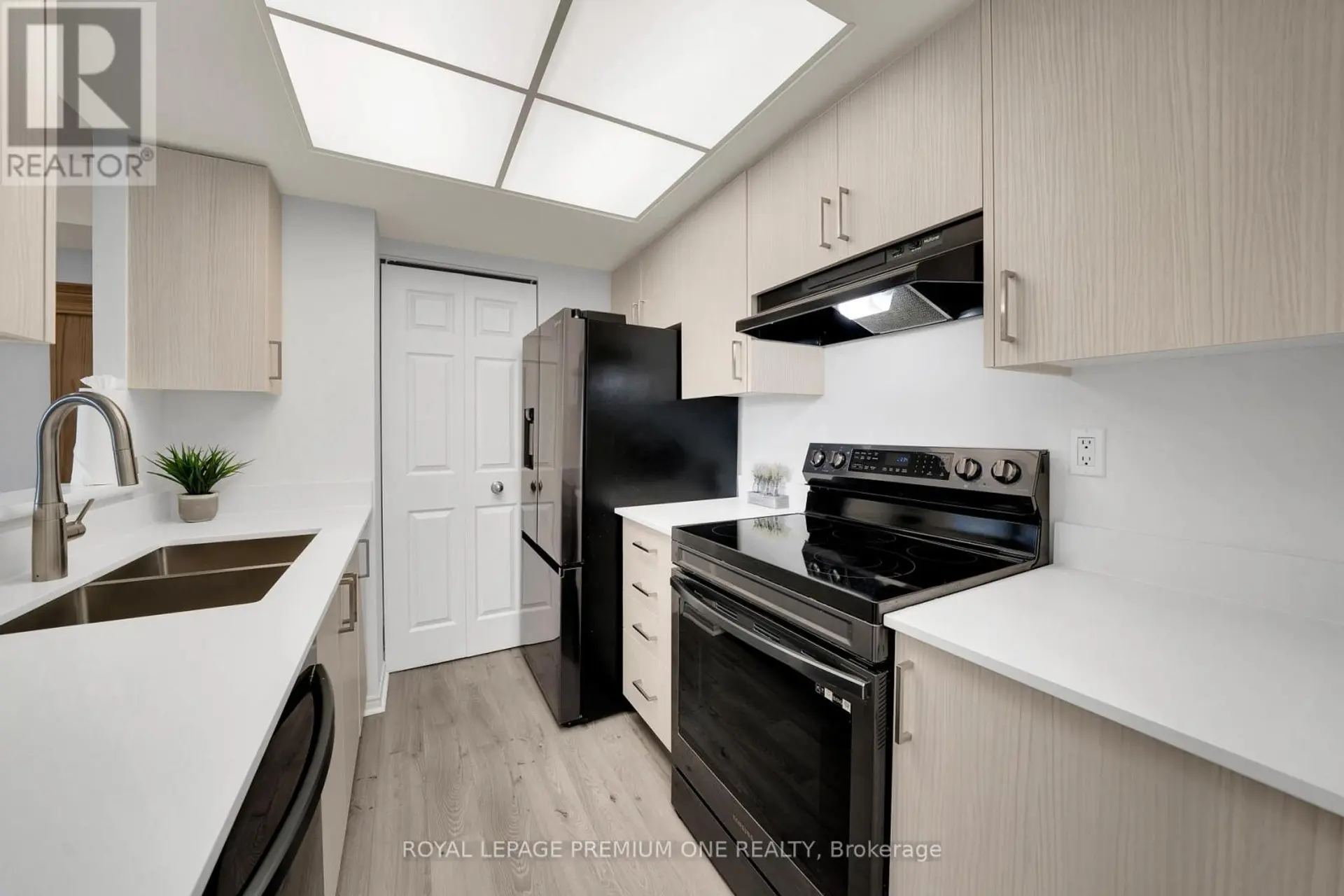 #310 1001 CEDARGLEN GATE - Image 12