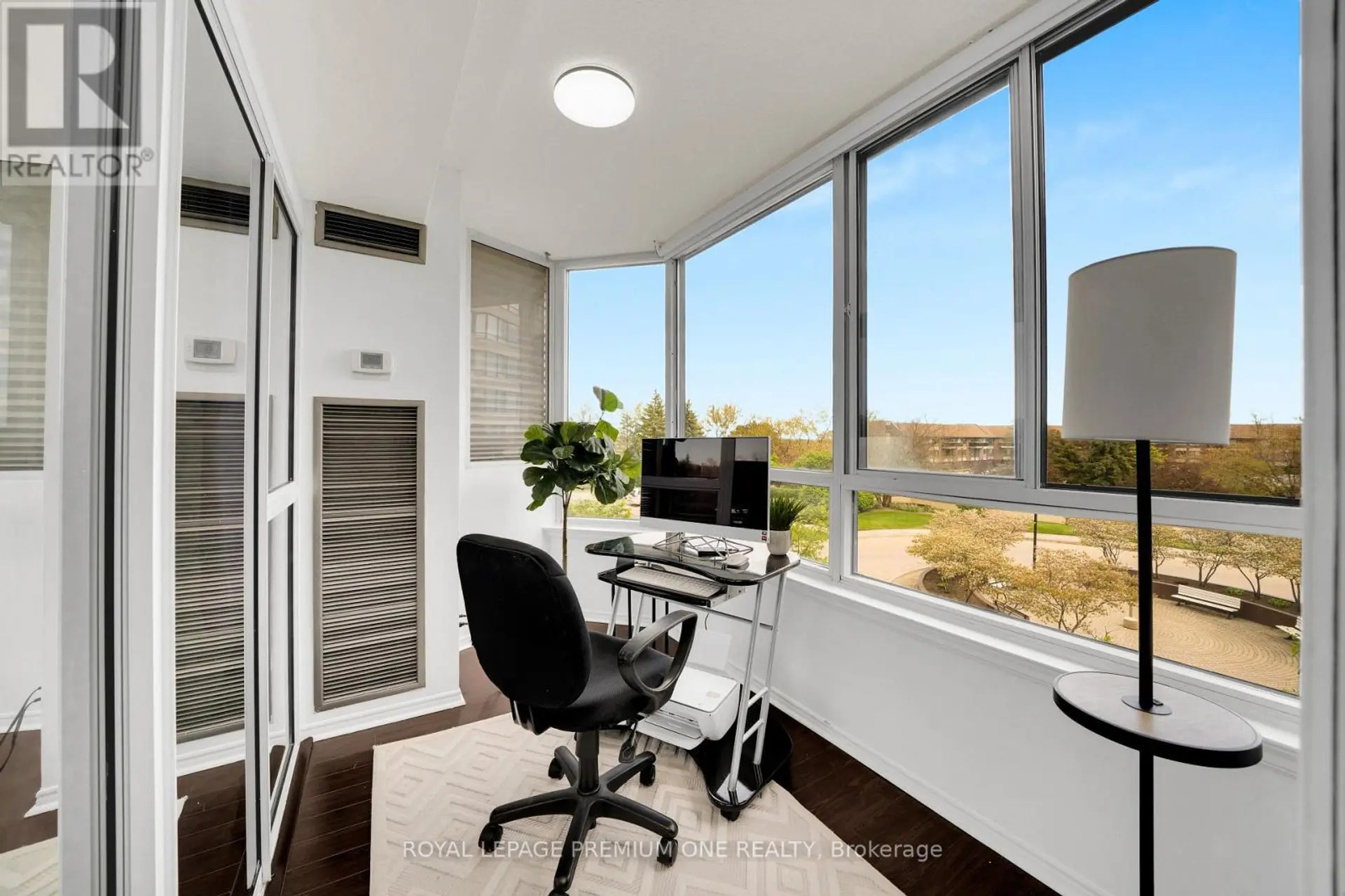 #310 1001 CEDARGLEN GATE - Image 3