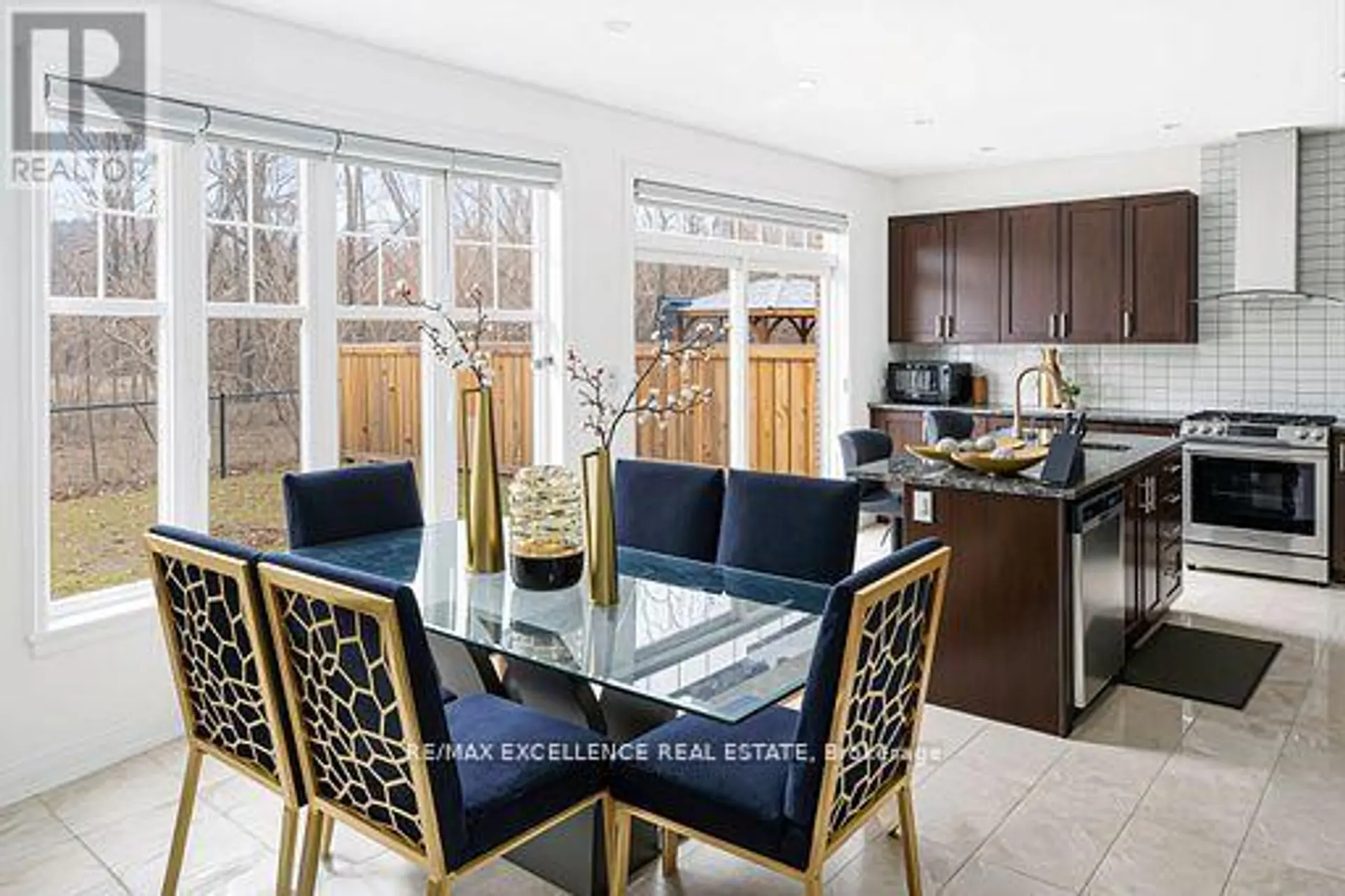 10 PENNINE DRIVE - Image 4