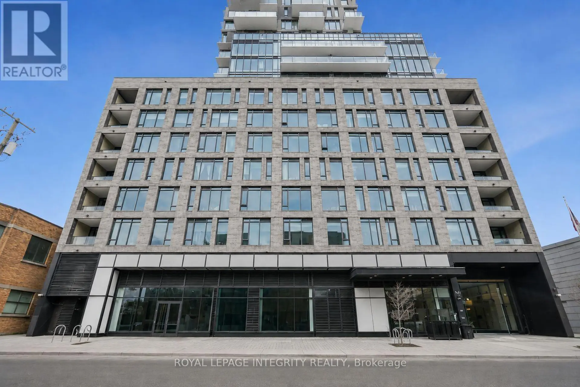 #602 203 CATHERINE STREET - Image 1