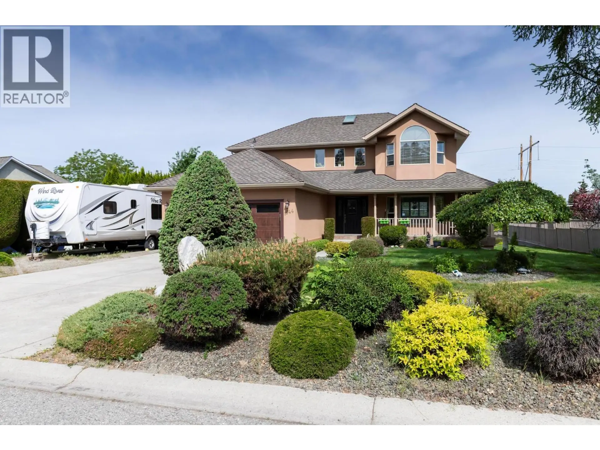 Property at 1544 Woodridge Road, Kelowna, BC