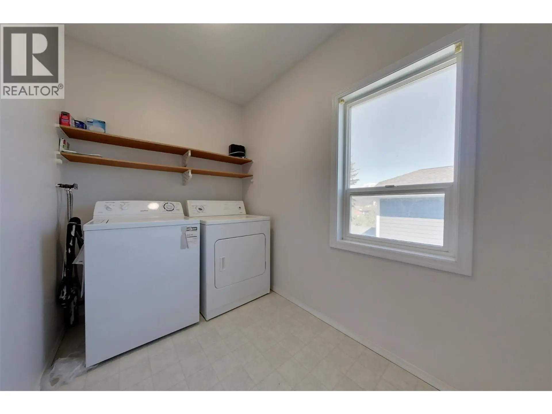 235 10th Avenue S - Image 17