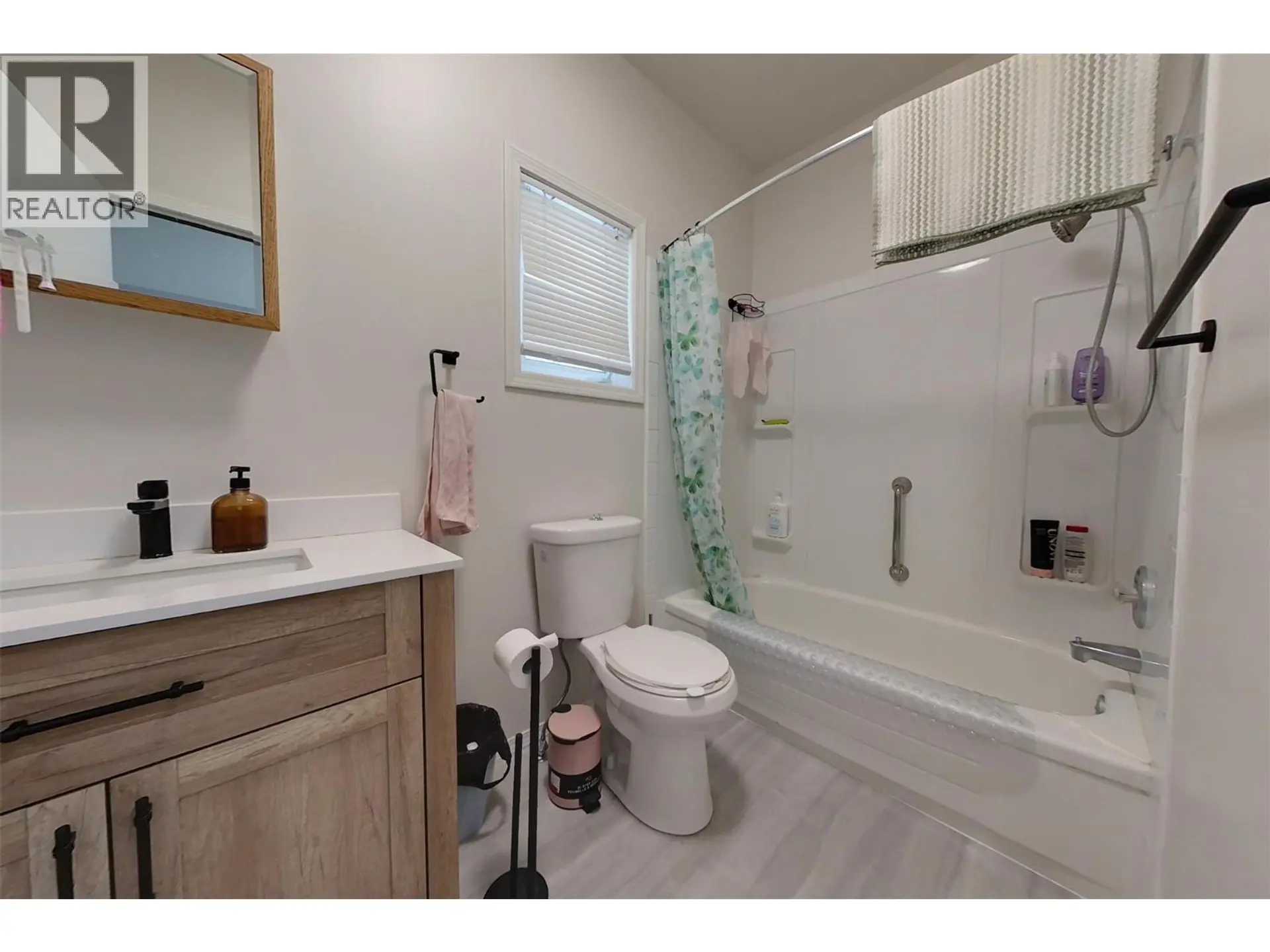235 10th Avenue S - Image 10