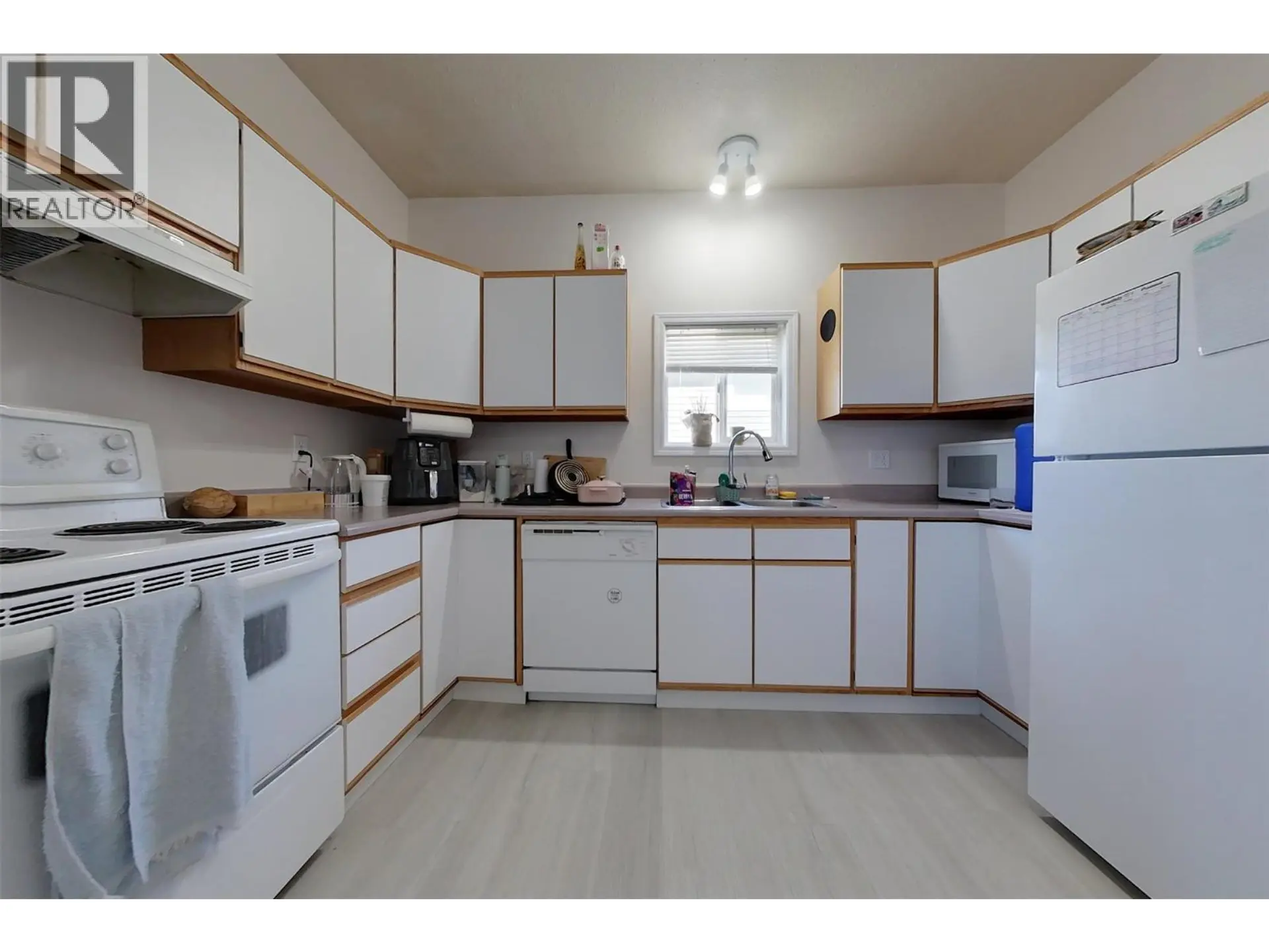 235 10th Avenue S - Image 4