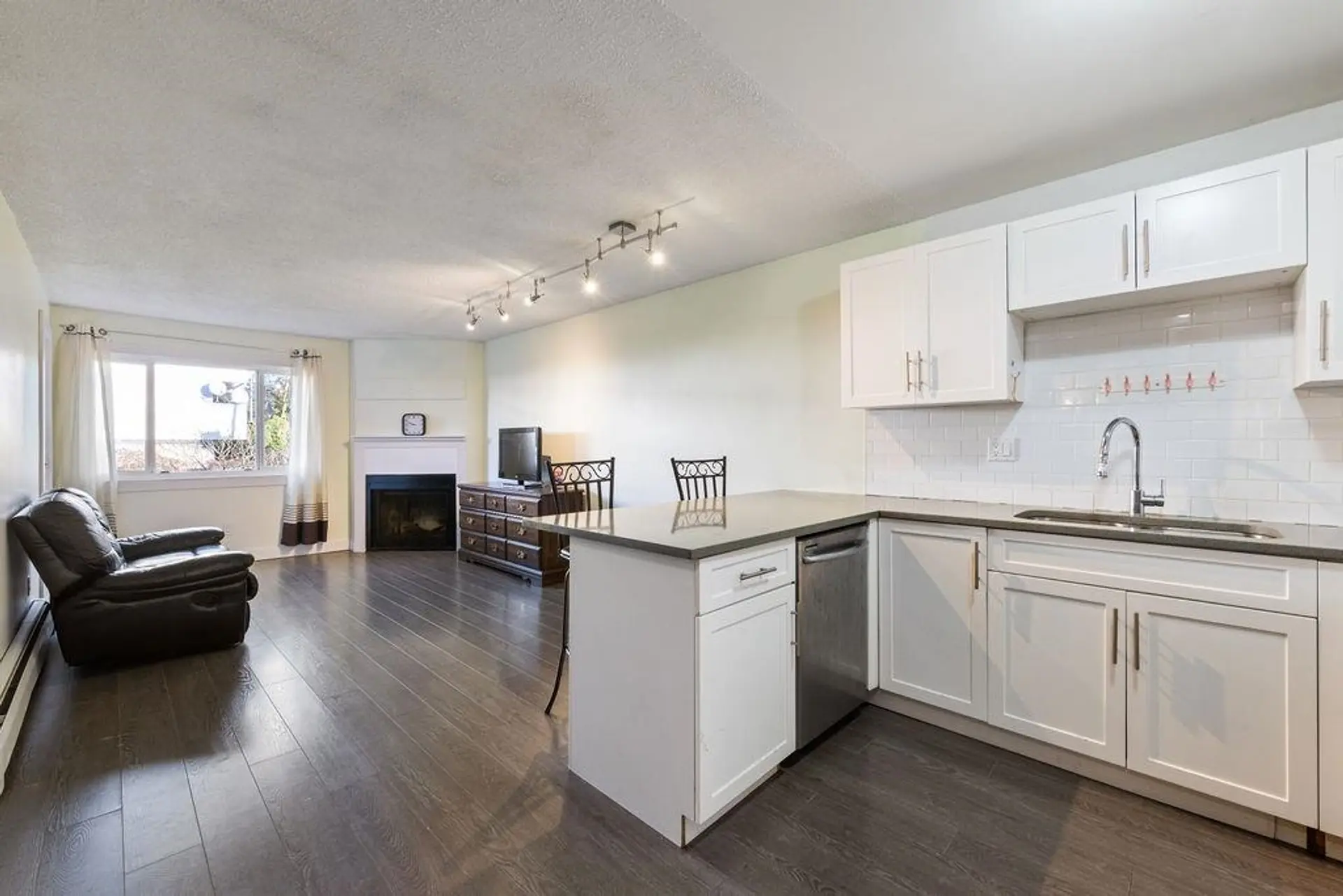 #204 1209 Howie Avenue - Image 4