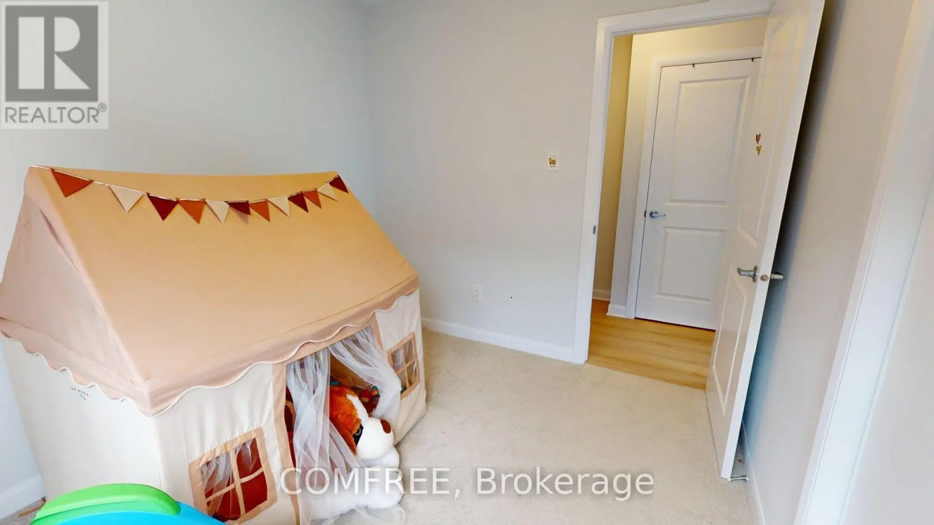 272 ELSIE MACGILL WALK - Image 13