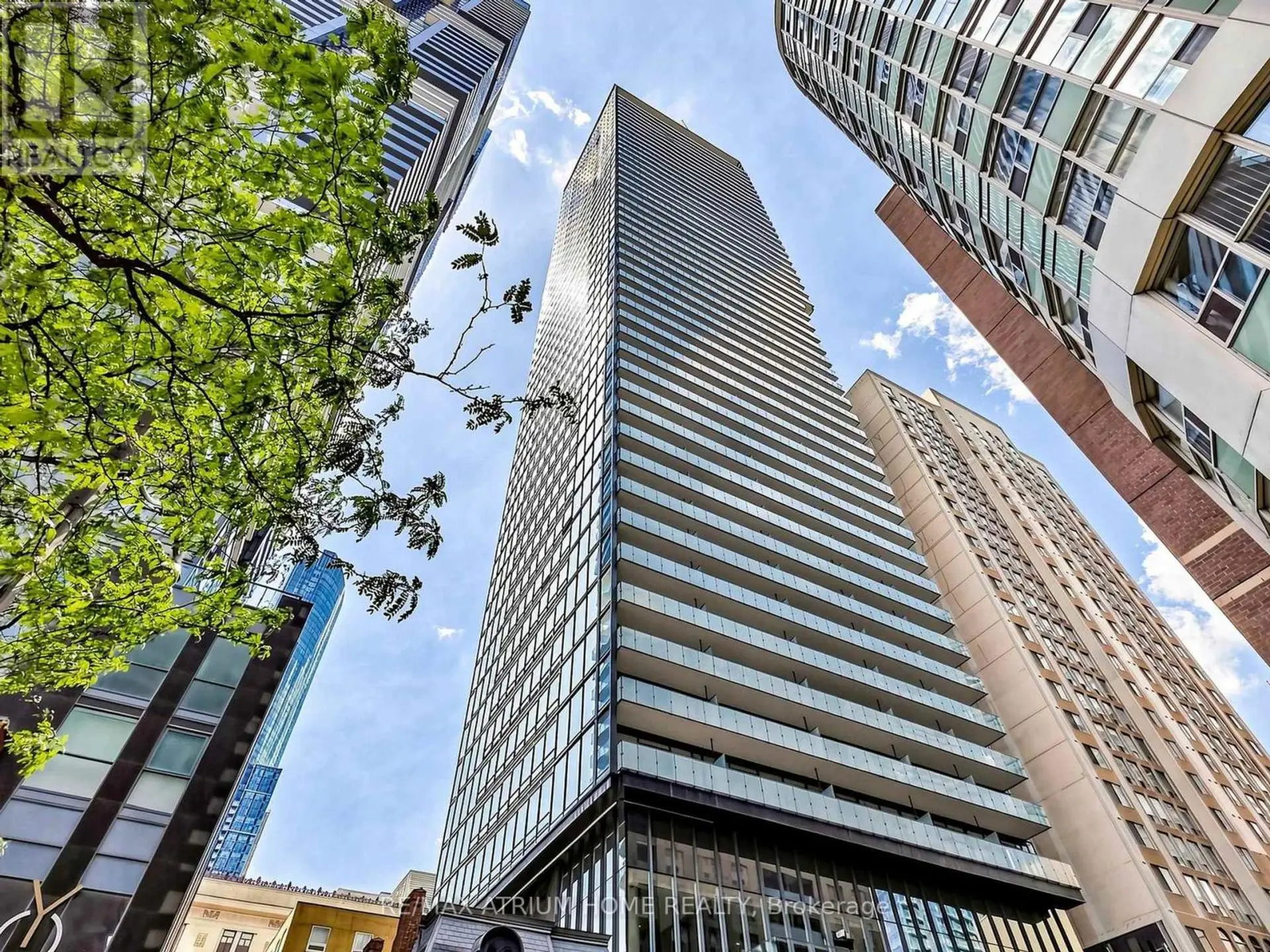 #4308 15 GRENVILLE STREET - Image 13