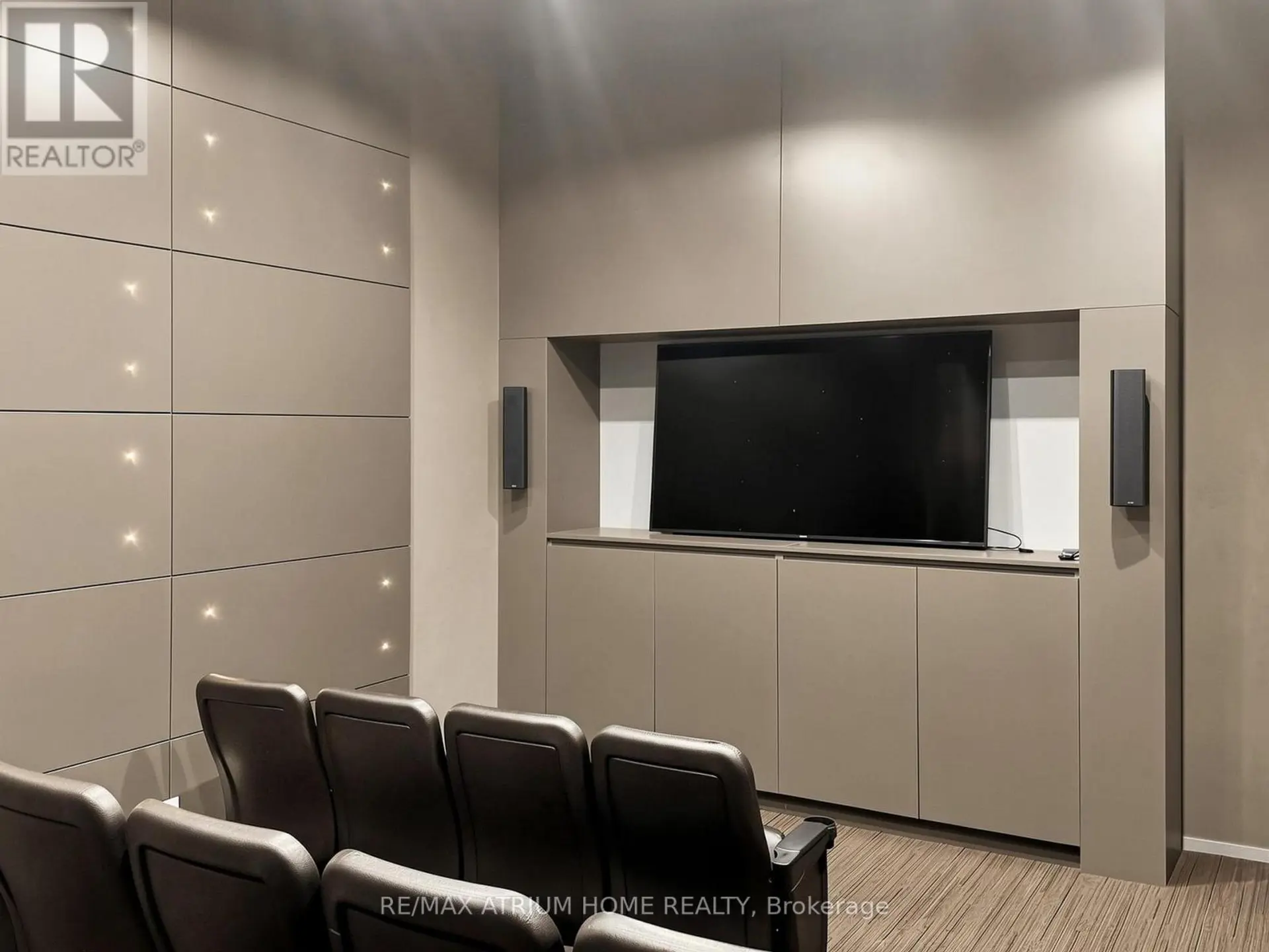 #4308 15 GRENVILLE STREET - Image 18