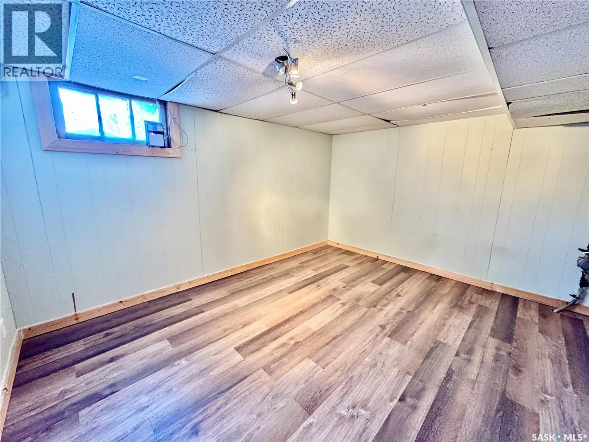1467 15th STREET W - Image 13