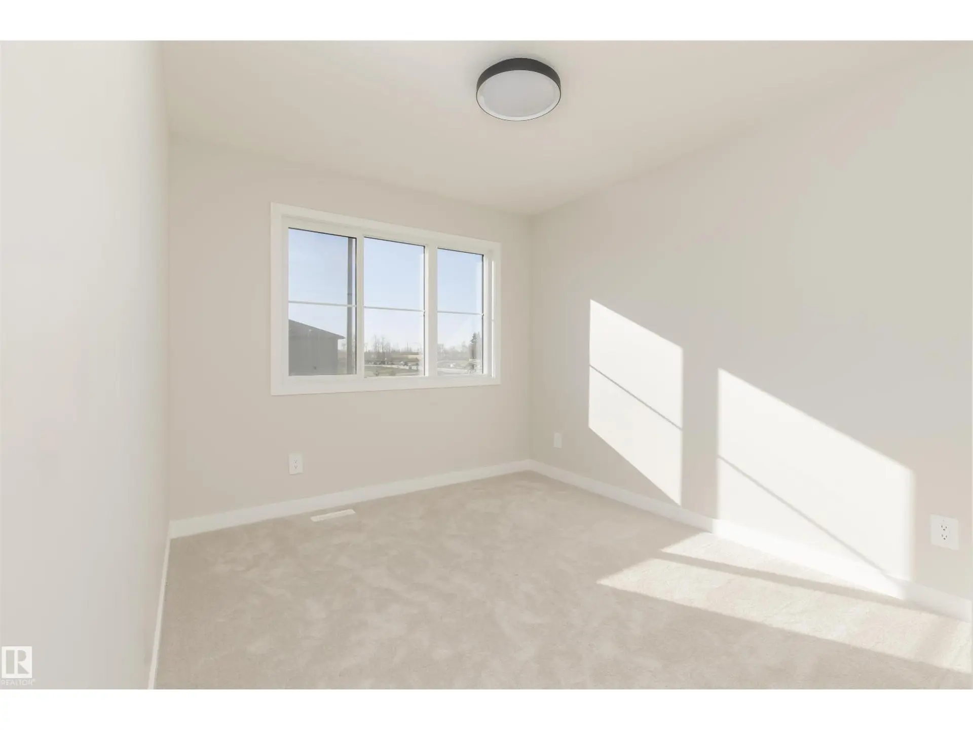 20620 43 AV NW - Image 14