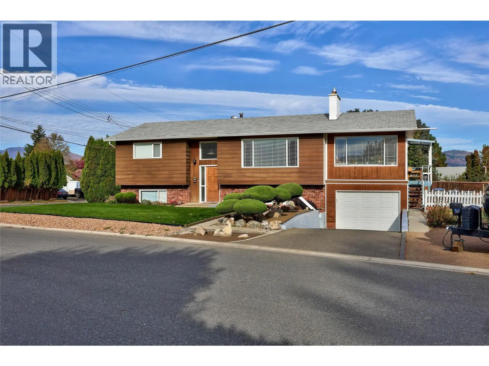 Property at 594 Brentwood Avenue, Kamloops, BC