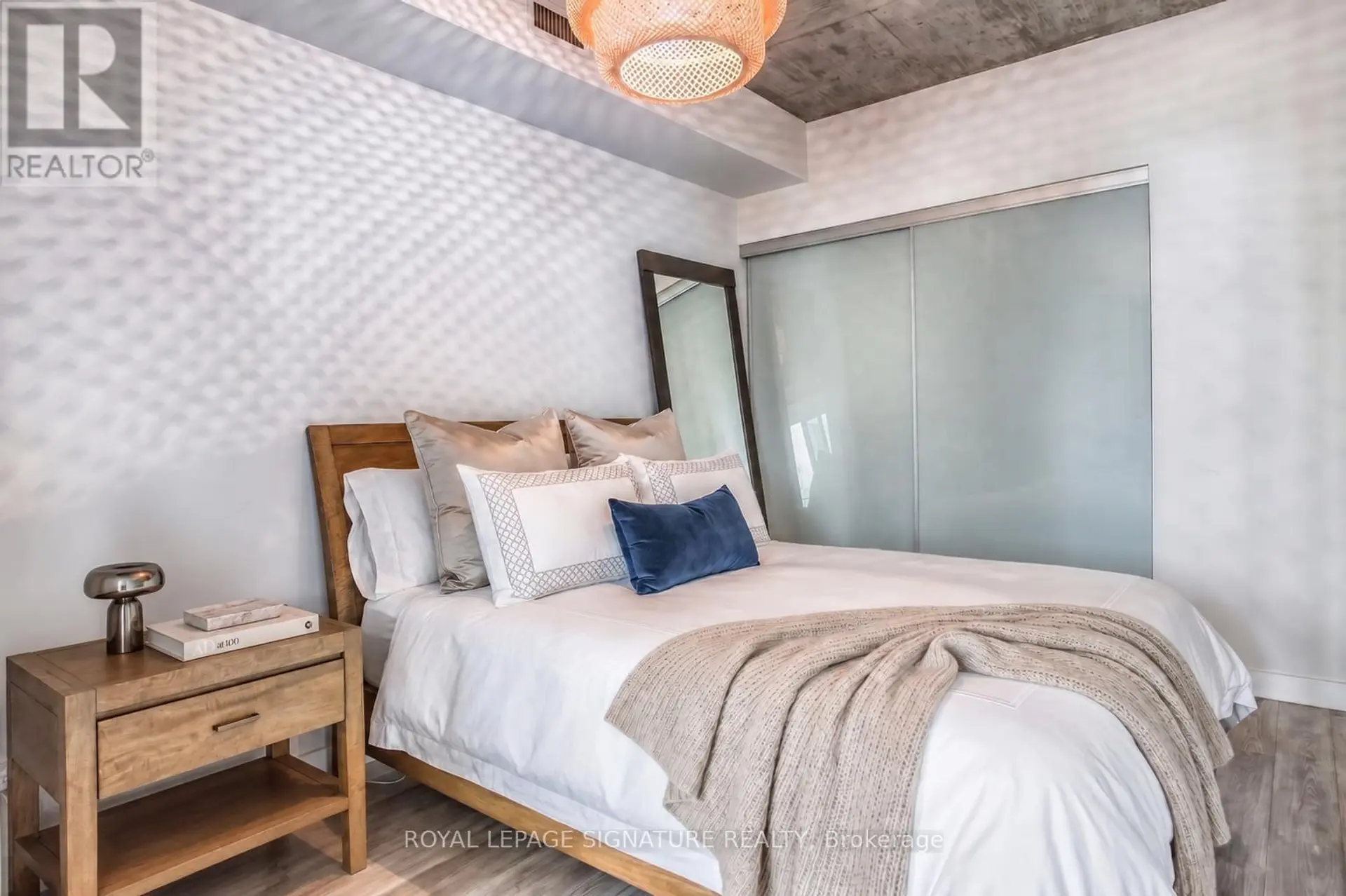 #306 75 PORTLAND STREET - Image 12