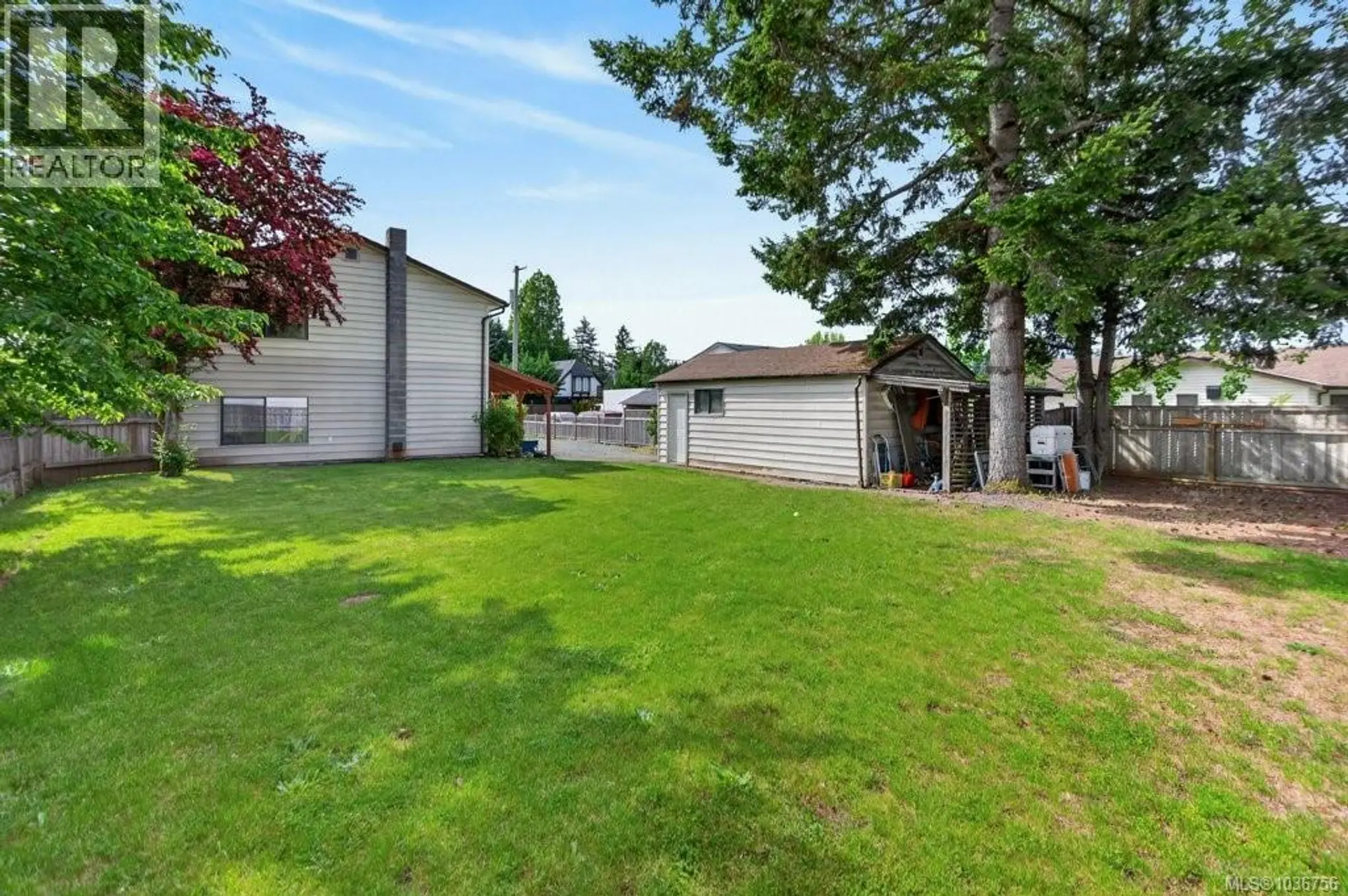 1005 26th St - Image 12