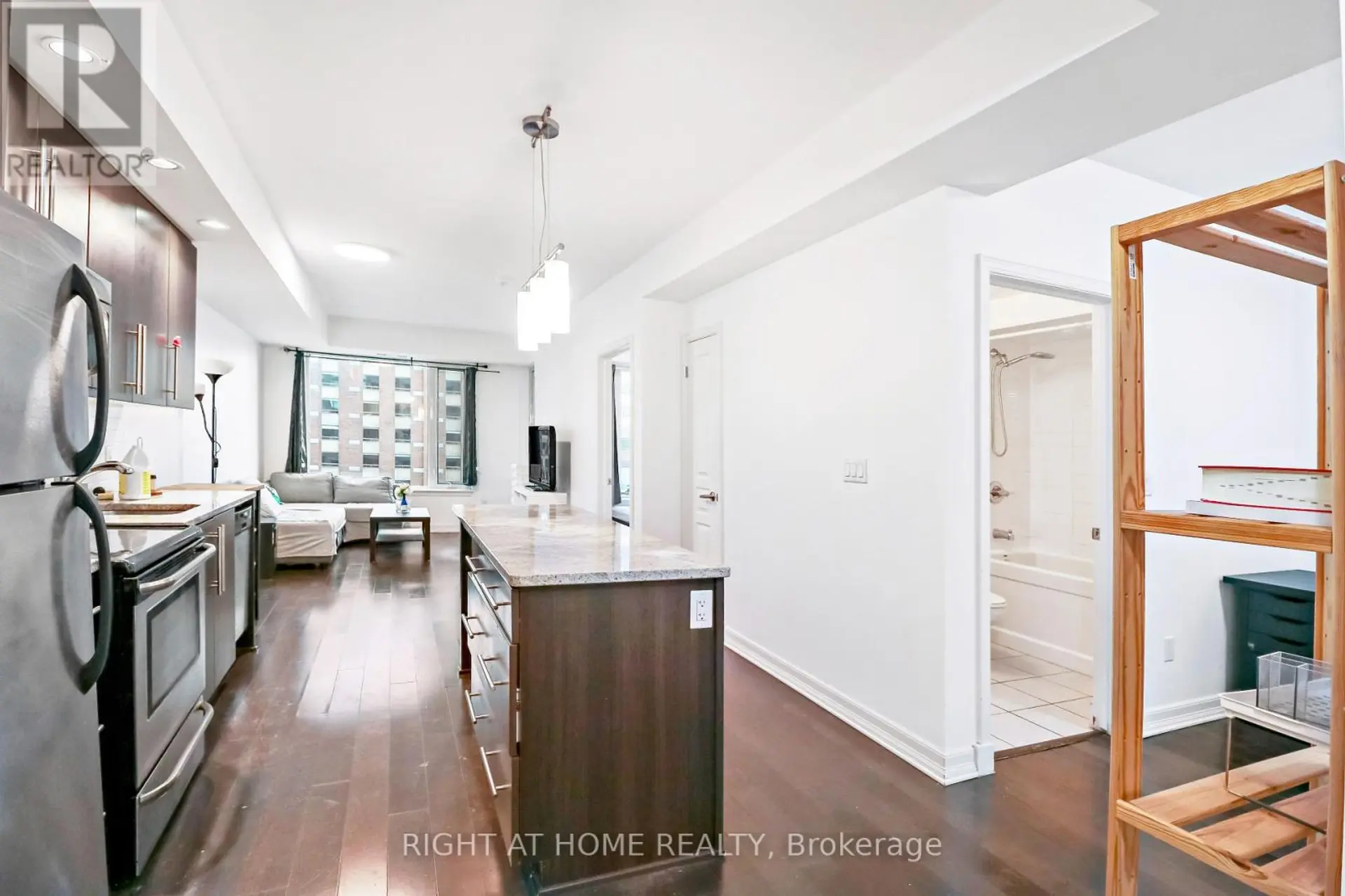 #810 238 BESSERER STREET - Image 3