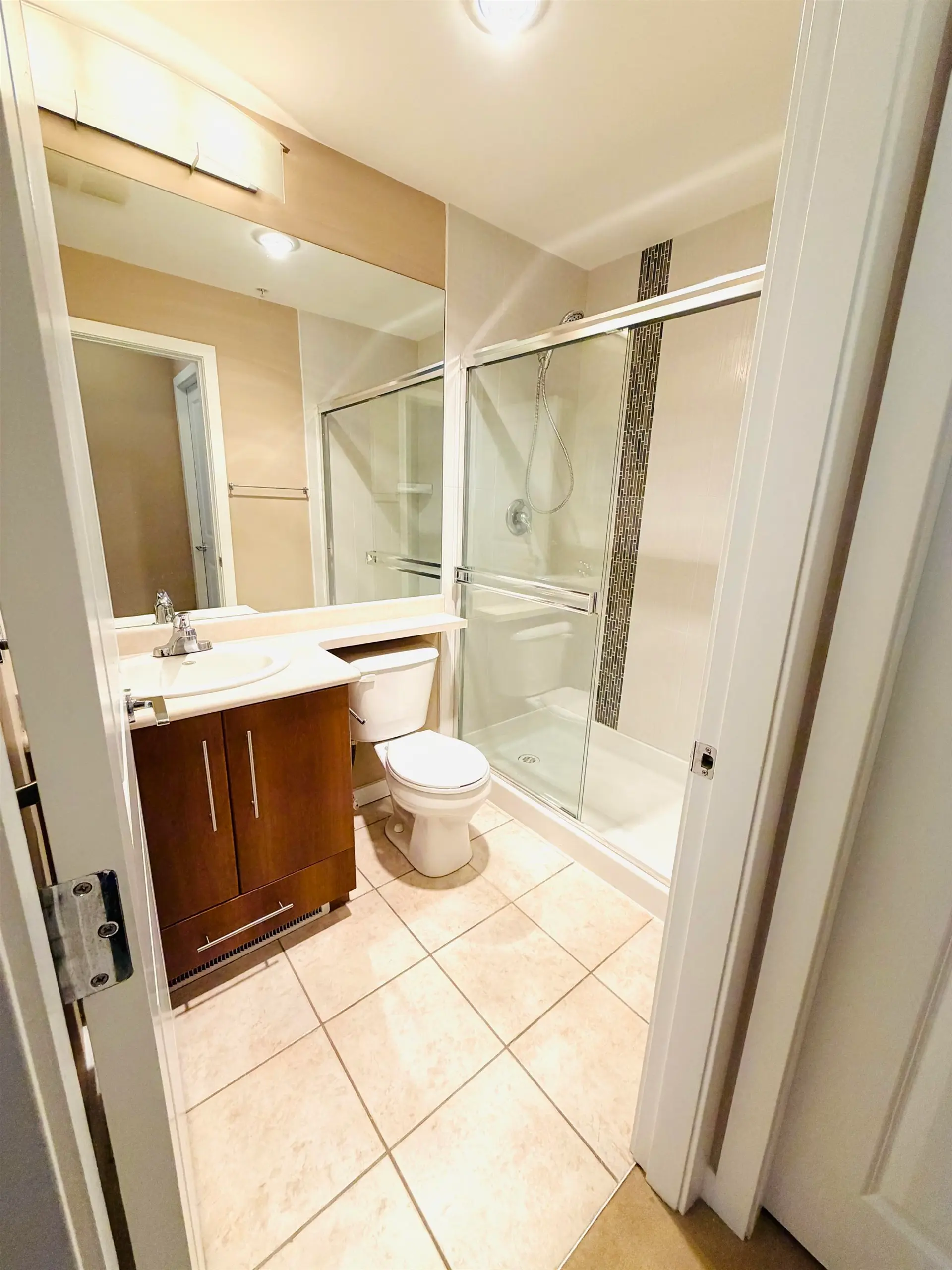 #TH13 2089 Rosser Avenue - Image 9