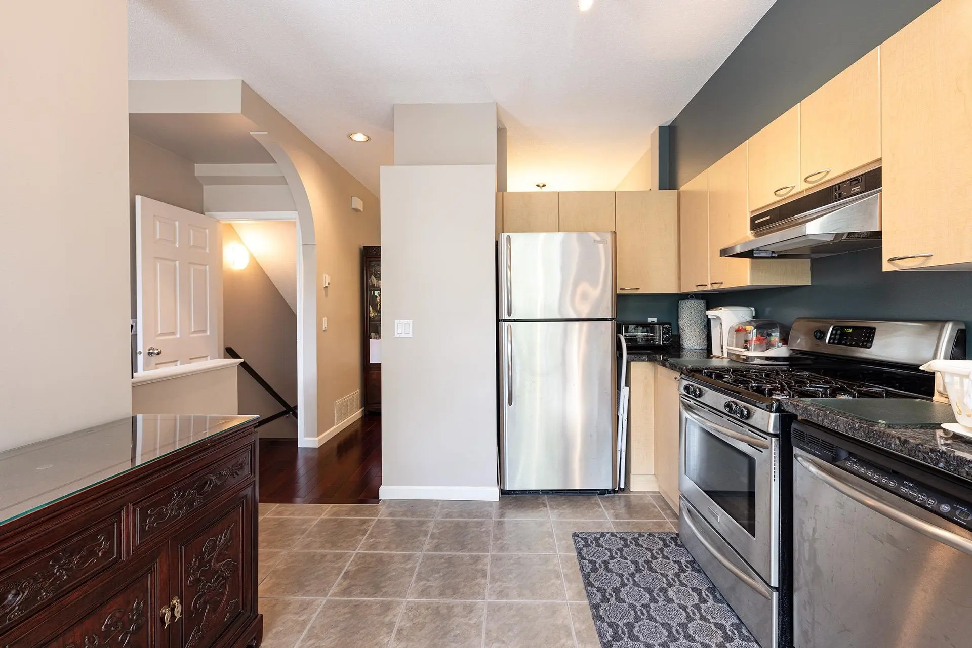#28 3711 Robson Court - Image 11