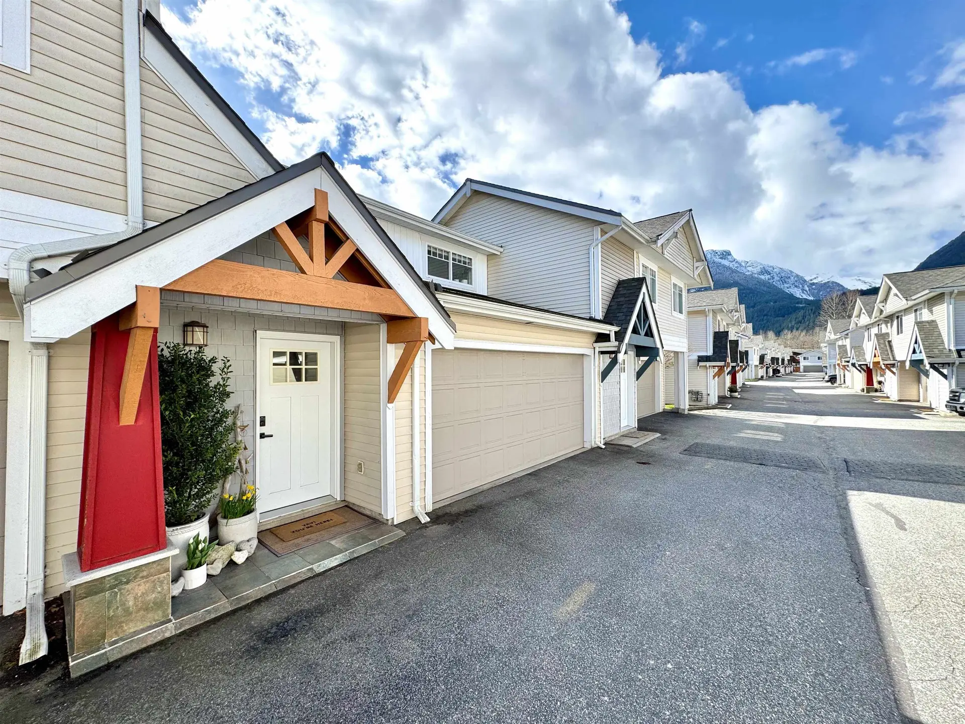 Property at #28 1821 Willow Crescent, Squamish, BC