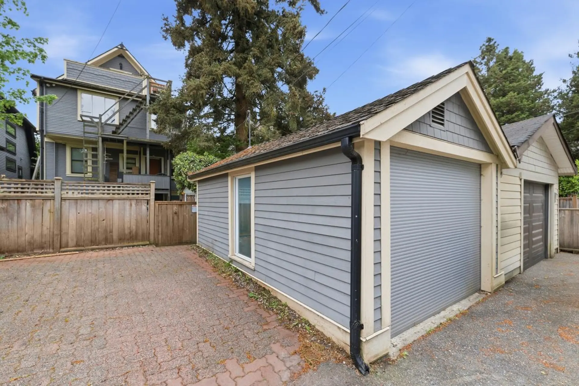 21 E 22nd Avenue - Image 9