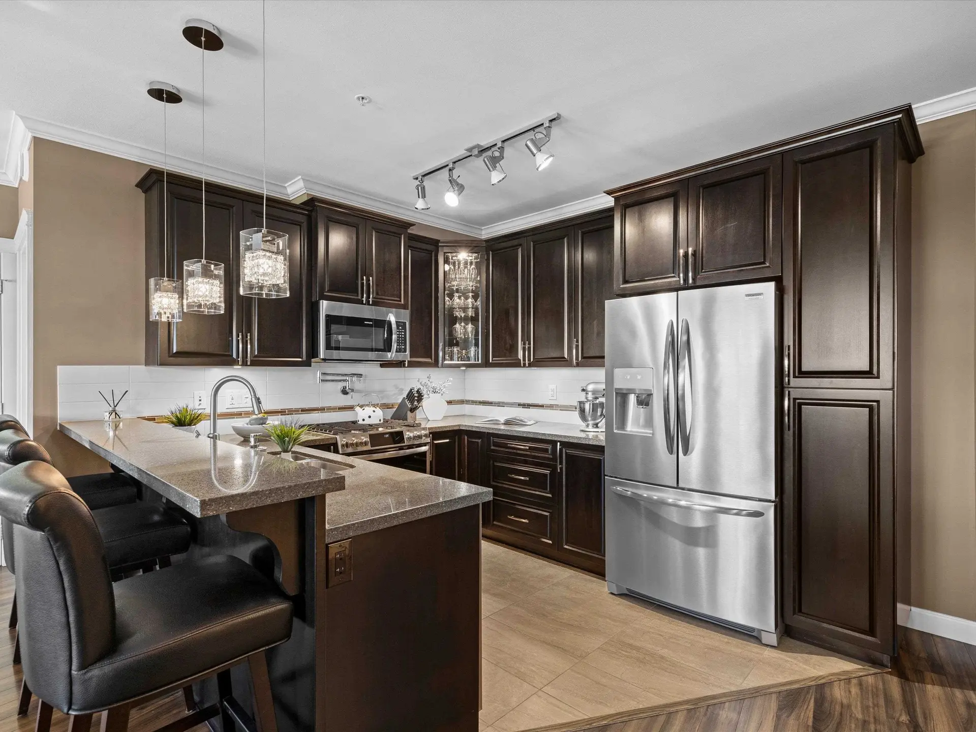 #514 32445 Simon Avenue - Image 2
