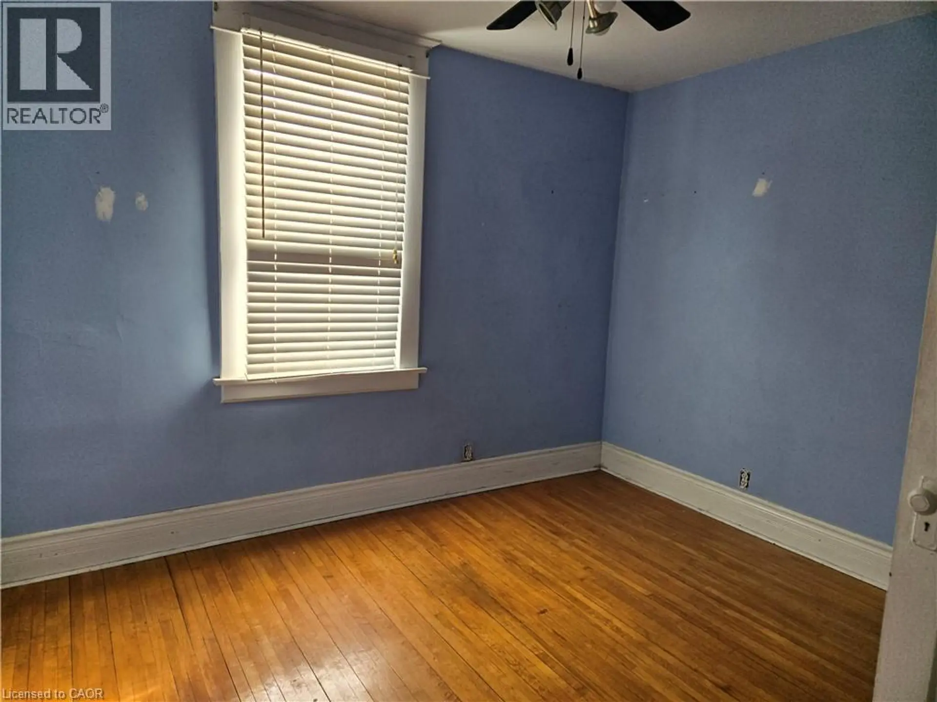 45 CHAPLIN Avenue - Image 8