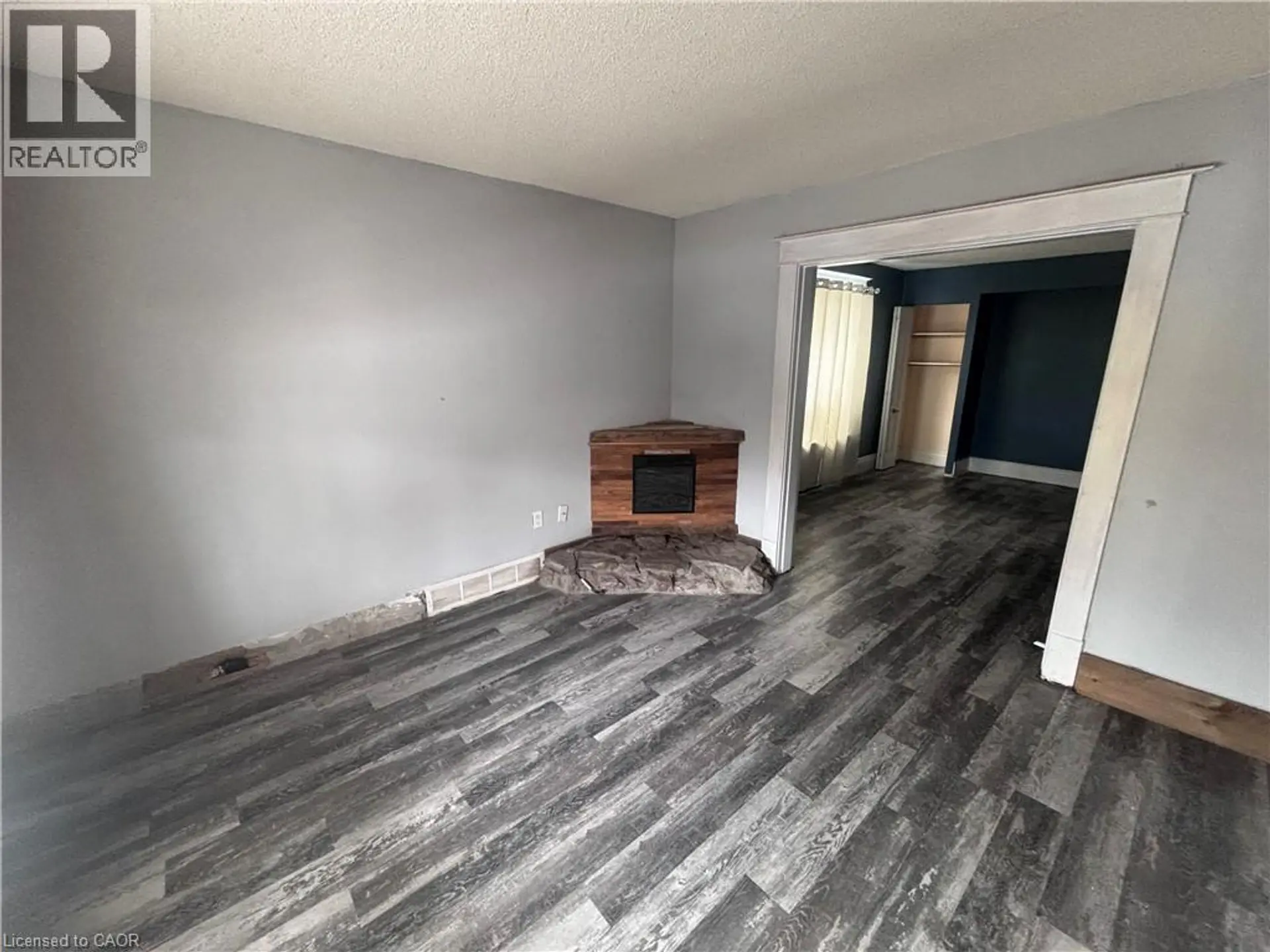 45 CHAPLIN Avenue - Image 10