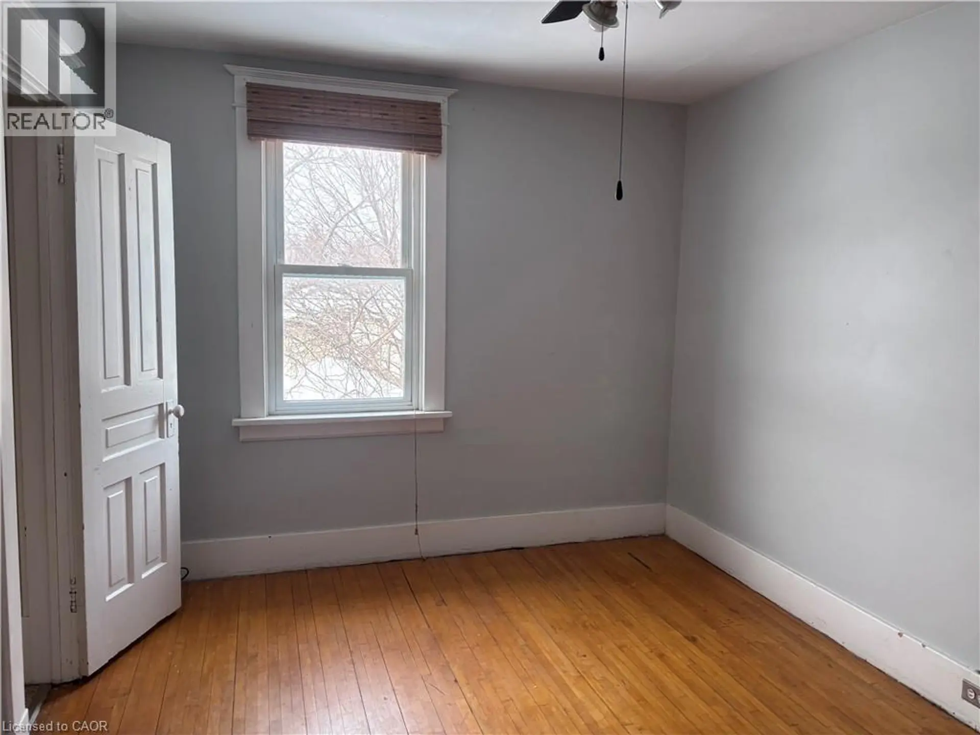 45 CHAPLIN Avenue - Image 13