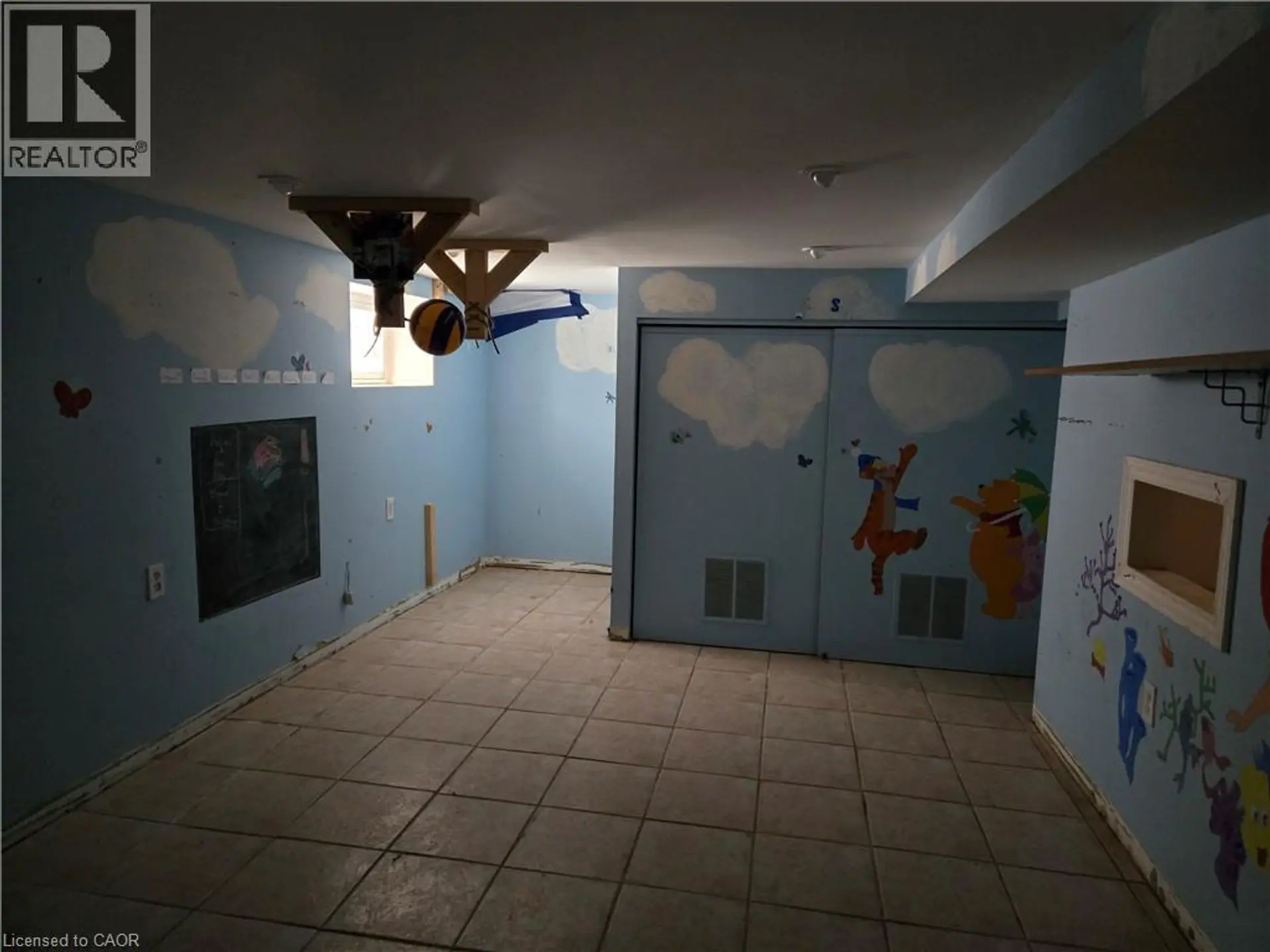 45 CHAPLIN Avenue - Image 17