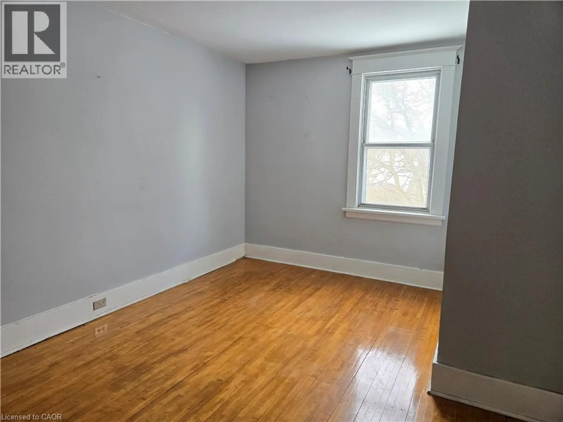 45 CHAPLIN Avenue - Image 9