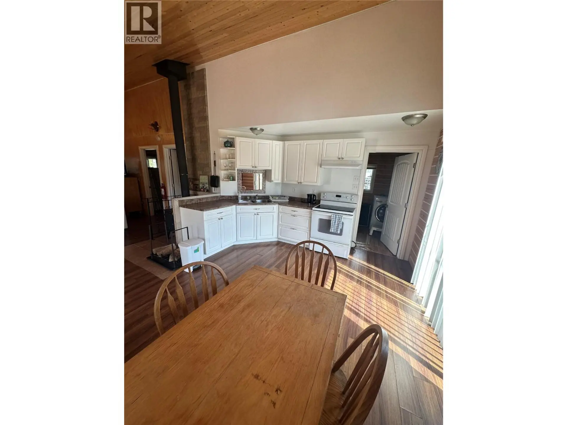 9308 WEST MIDDLEMISS Road - Image 5