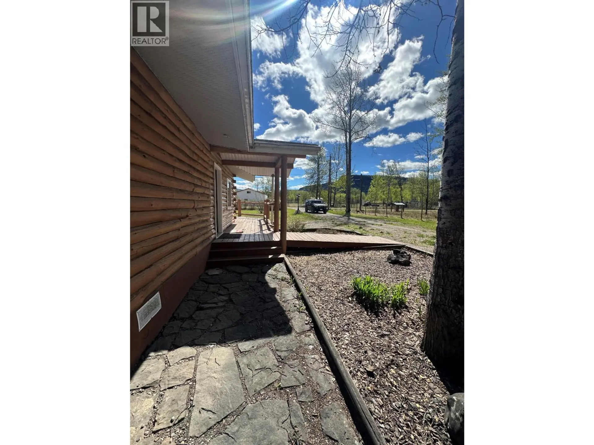 9308 WEST MIDDLEMISS Road - Image 17