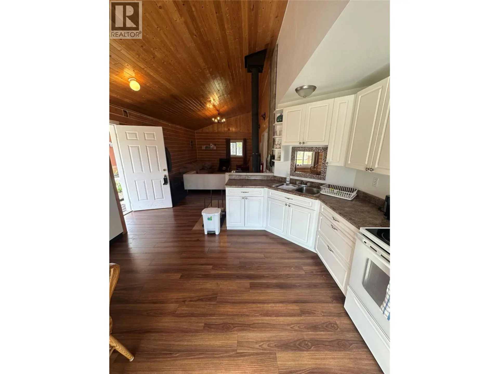 9308 WEST MIDDLEMISS Road - Image 6