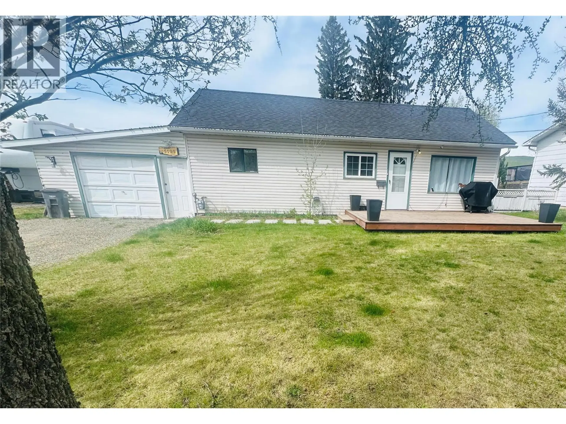 Property at 5109 43 Street NE, Chetwynd, BC
