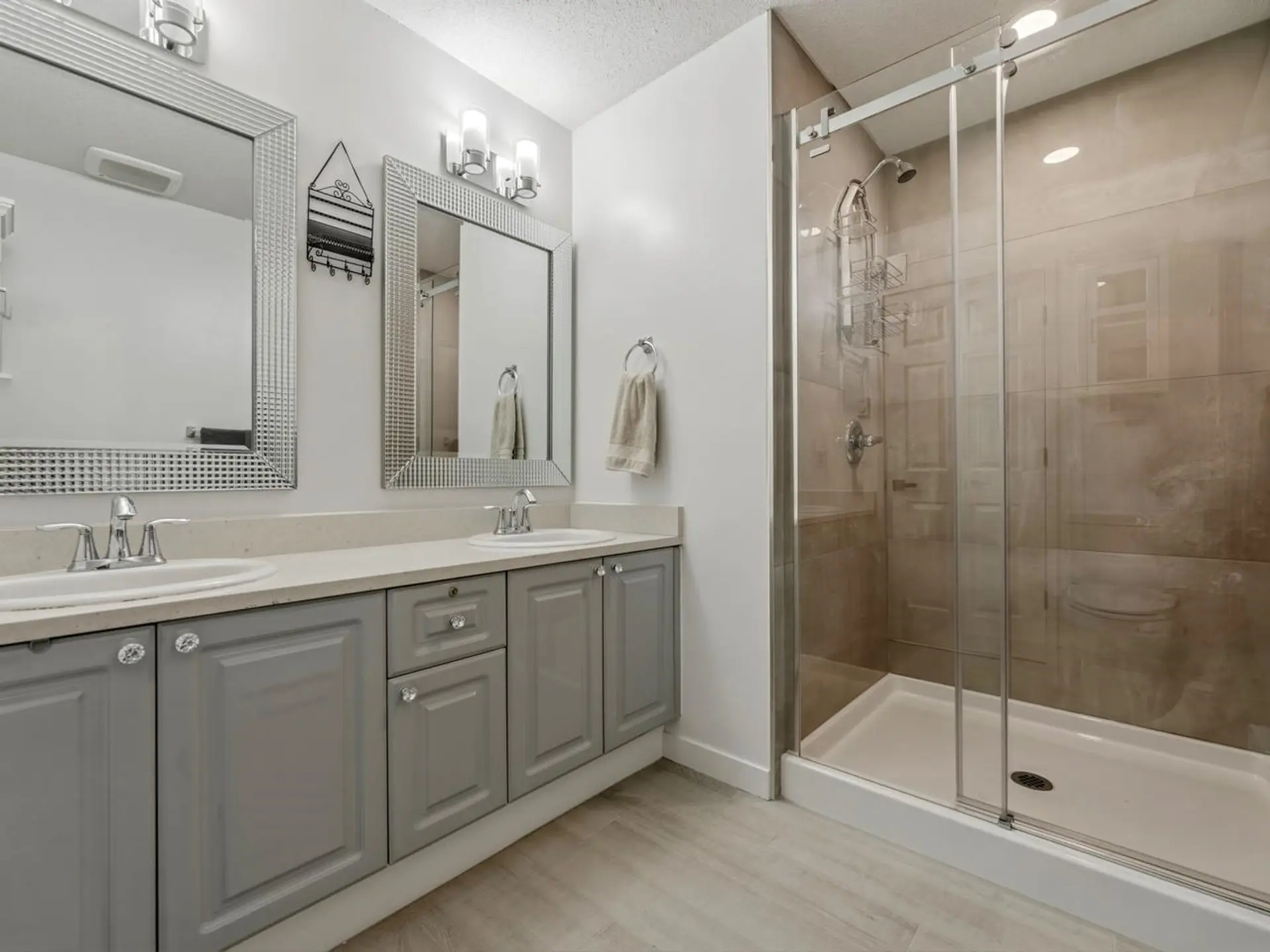 #76 7501 Cumberland Street - Image 12