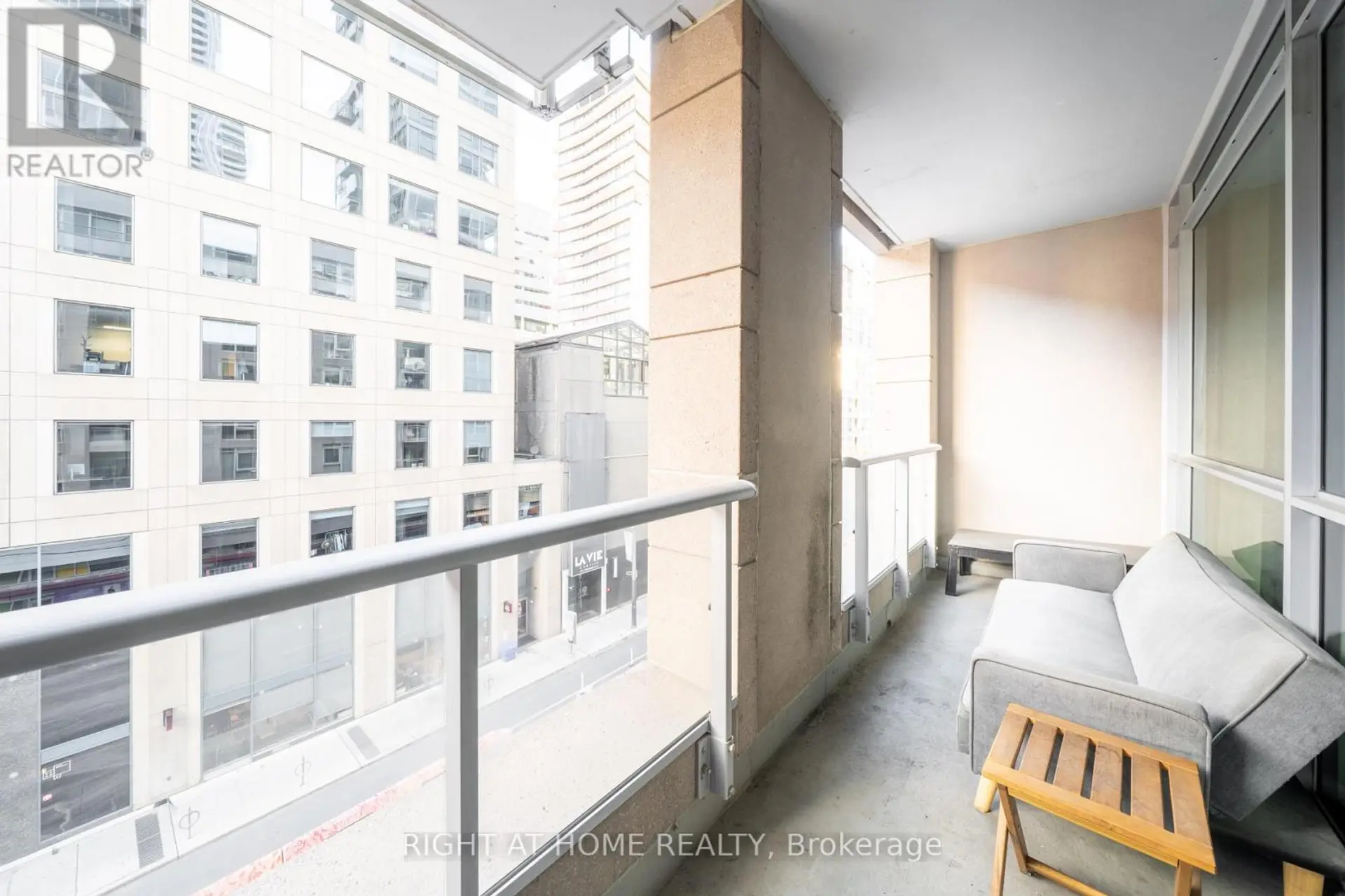 #418 199 RICHMOND STREET W - Image 8