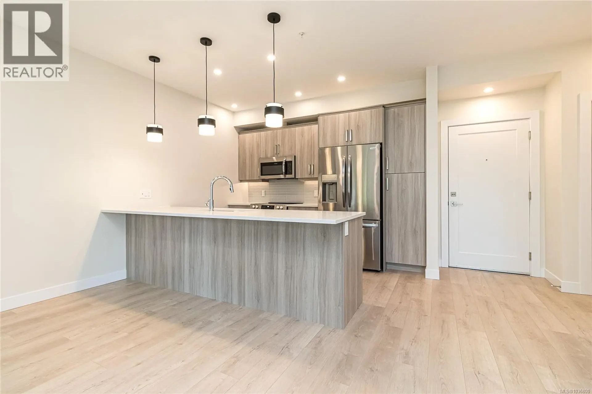 #405 924 Jenkins Ave - Image 4