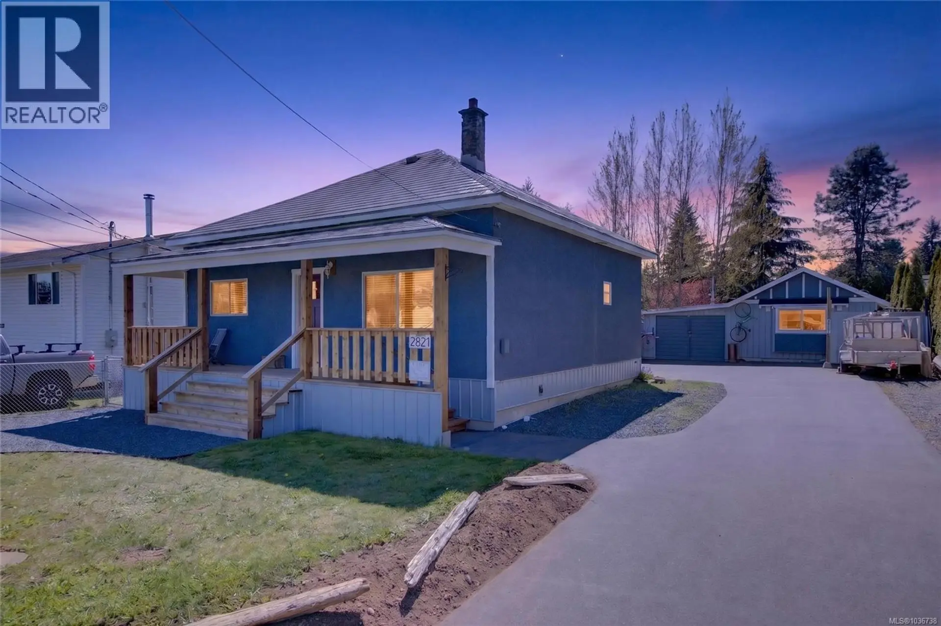 Property at 2821 Windermere Ave, Cumberland, BC